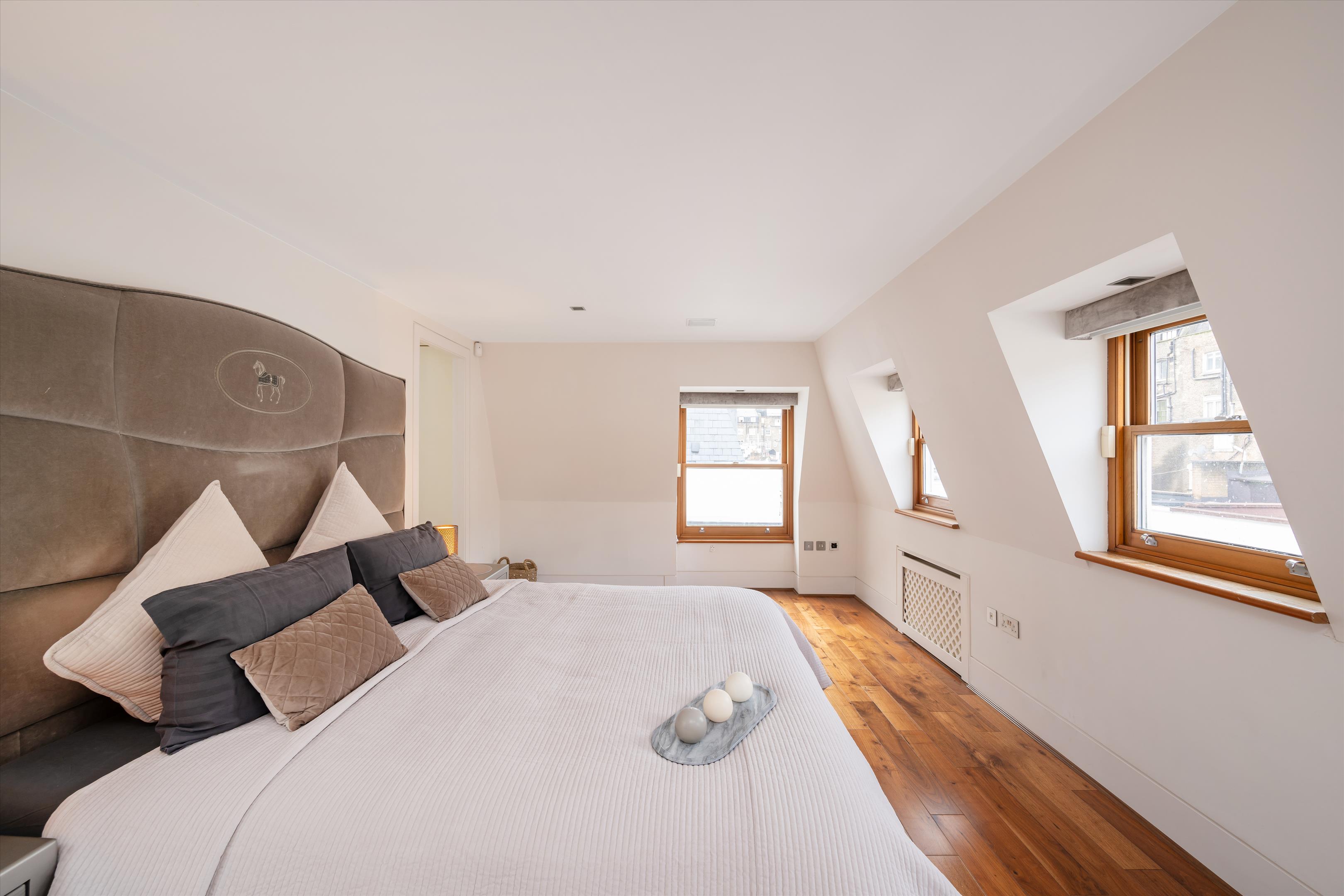 Radnor Mews, Hyde Park, London, W2