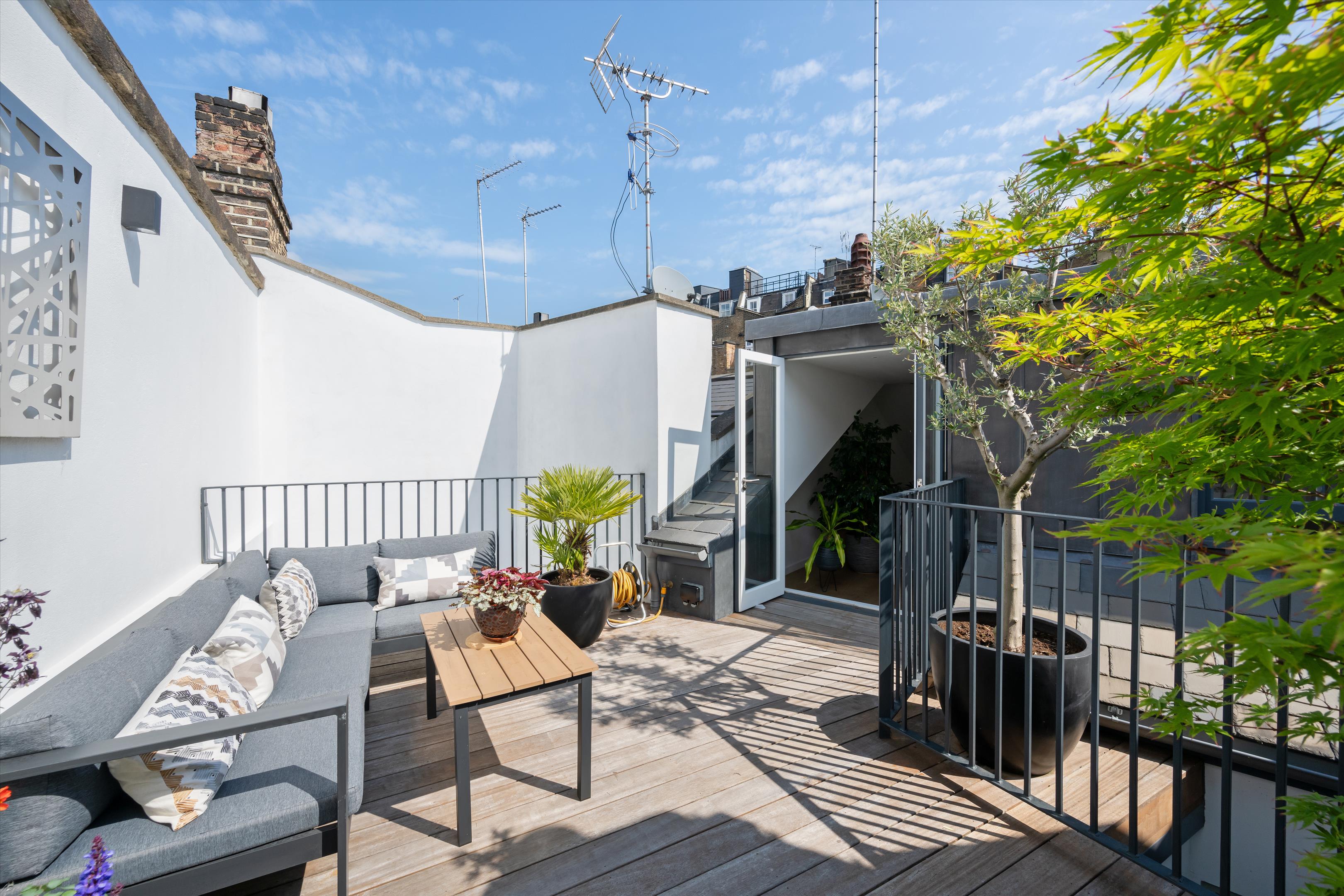 Lancaster Mews, London, W2