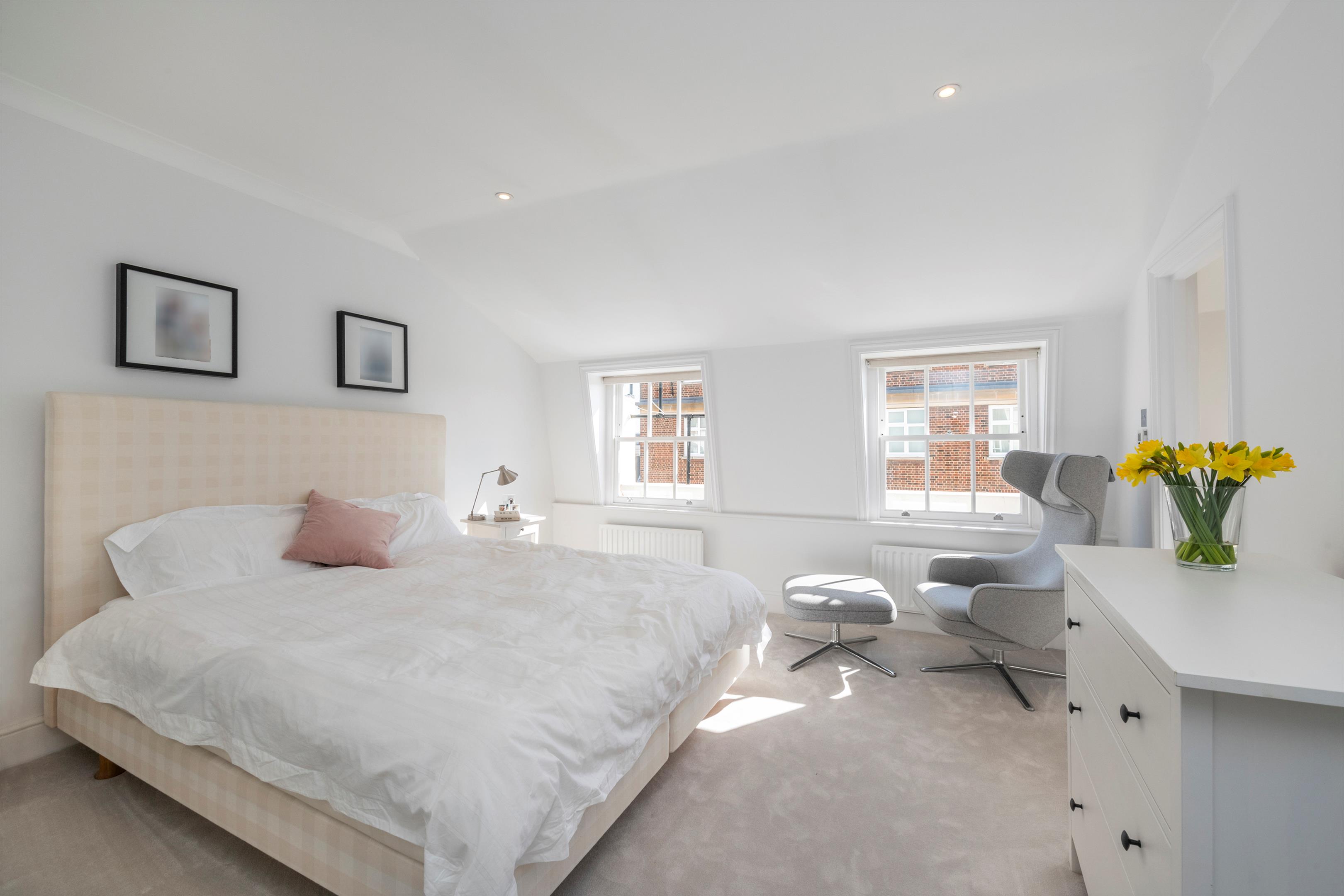 Clifton Place, London W2