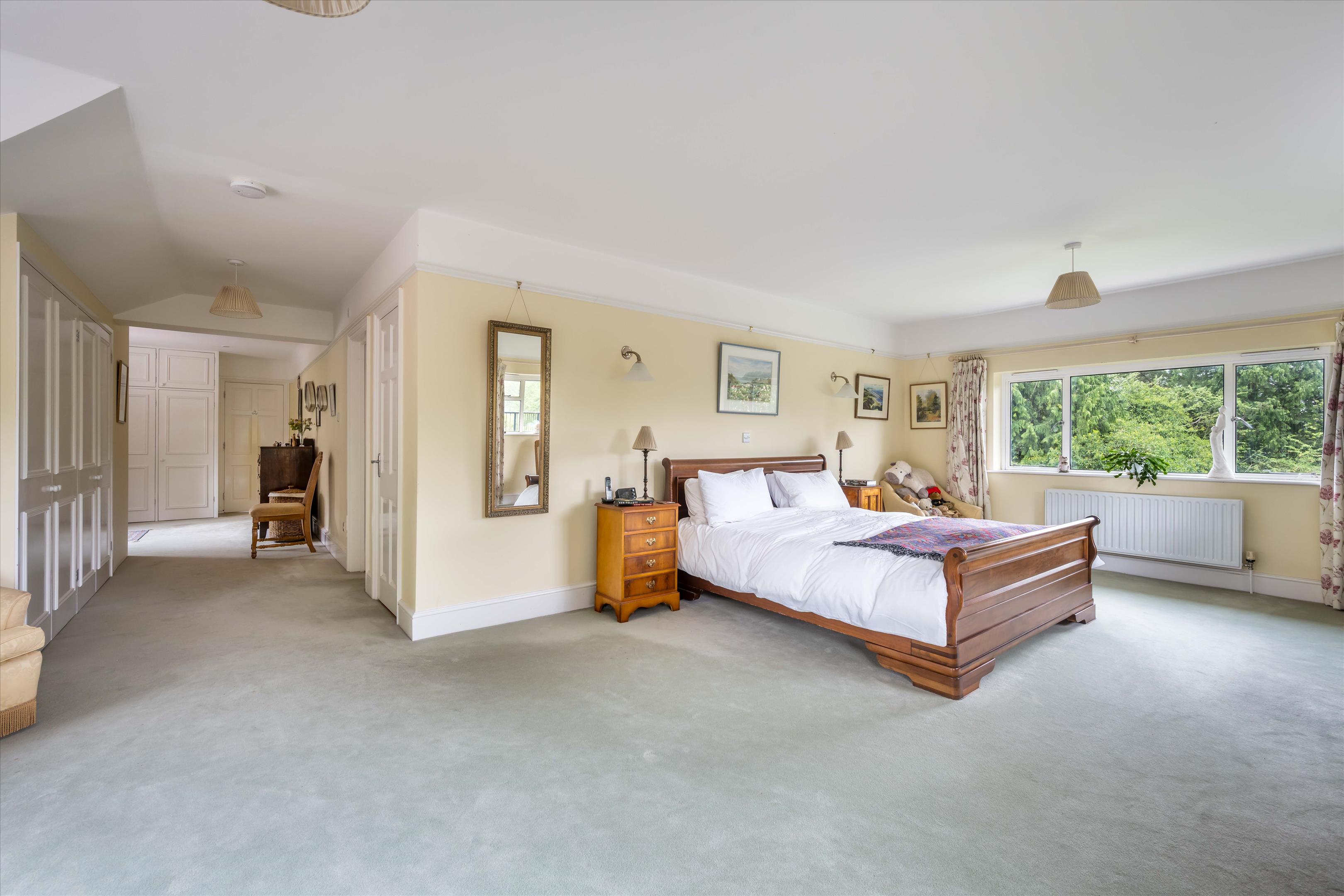 Weydown Road, Haslemere, Surrey GU27