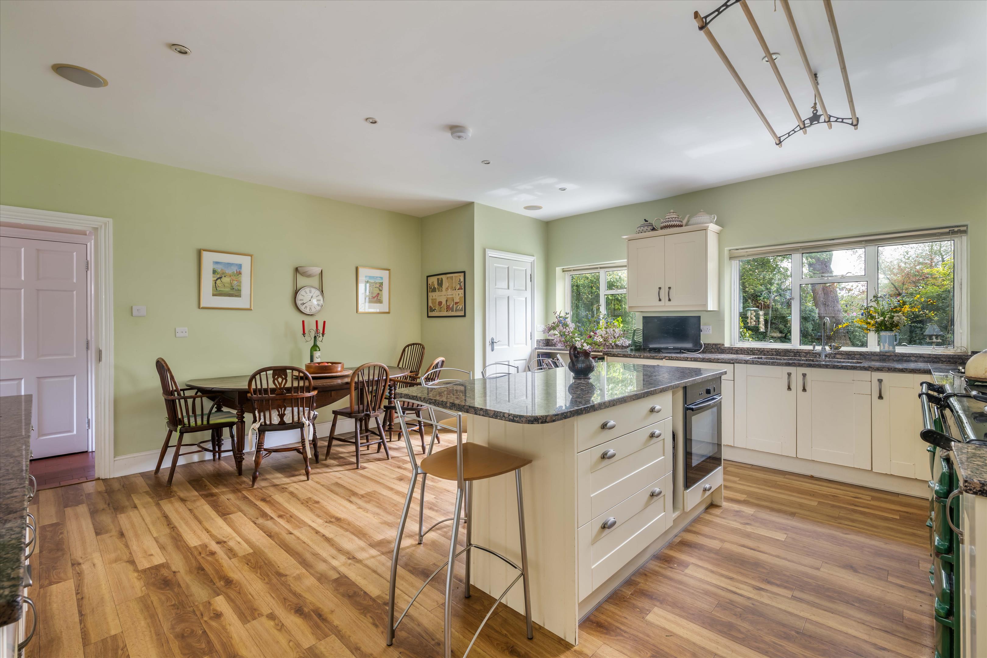 Weydown Road, Haslemere, Surrey GU27