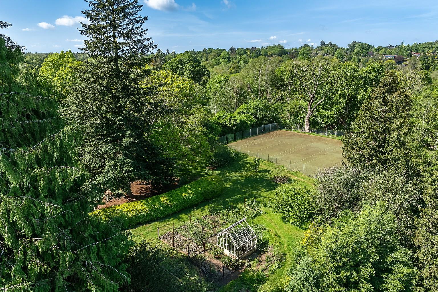 Weydown Road, Haslemere, Surrey GU27