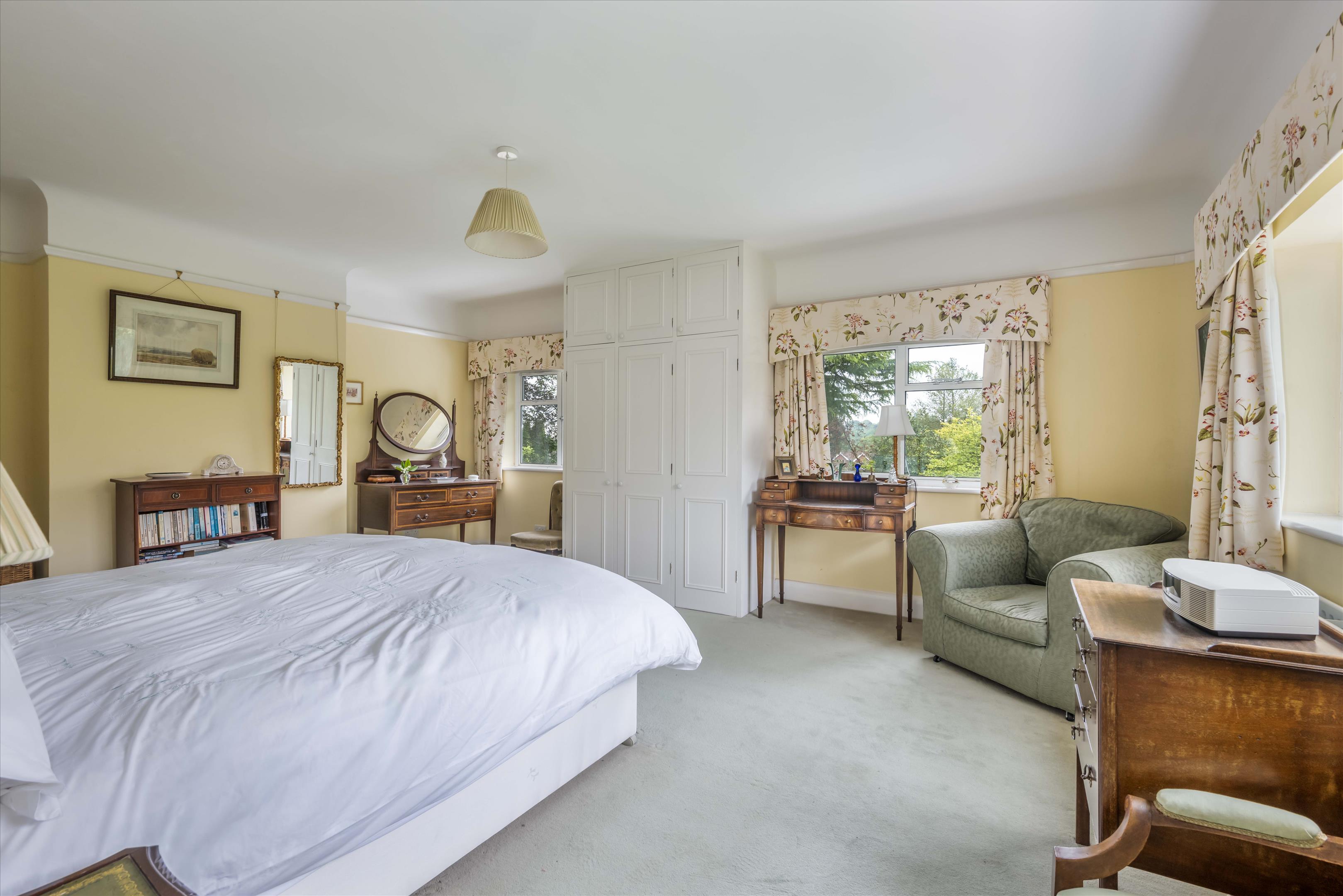 Weydown Road, Haslemere, Surrey GU27
