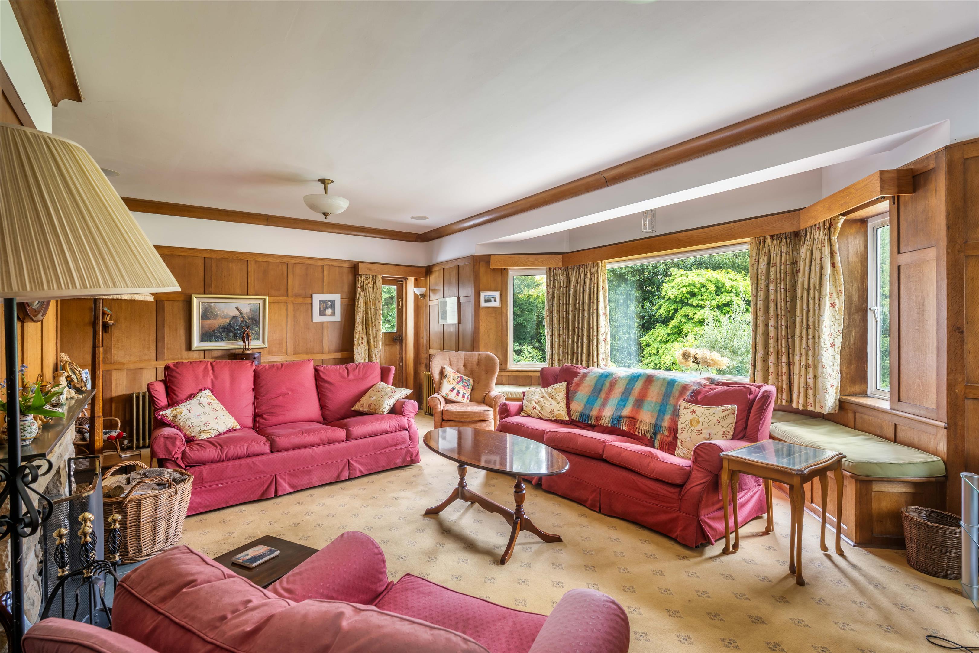 Weydown Road, Haslemere, Surrey GU27