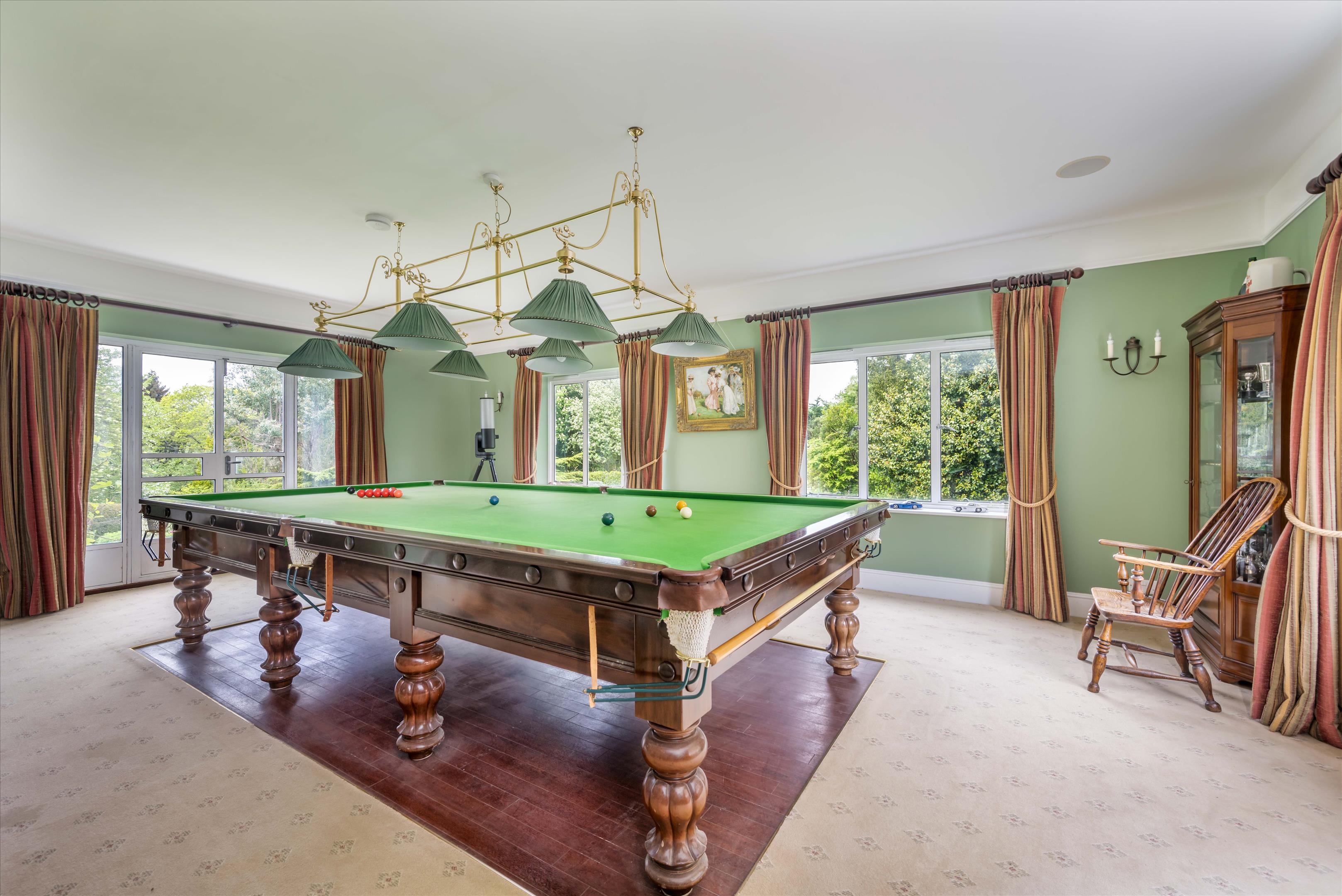 Weydown Road, Haslemere, Surrey GU27