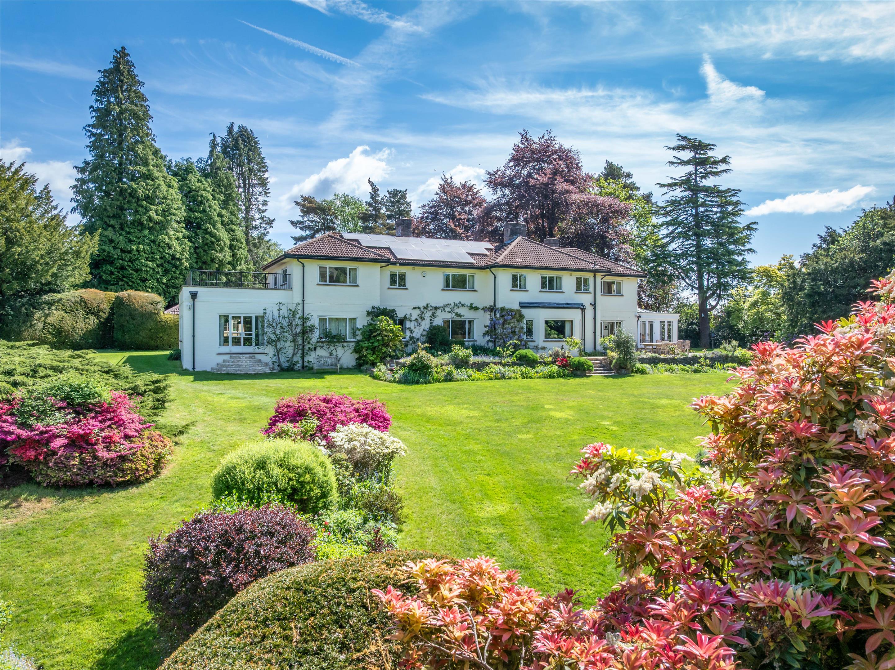 Weydown Road, Haslemere, Surrey GU27