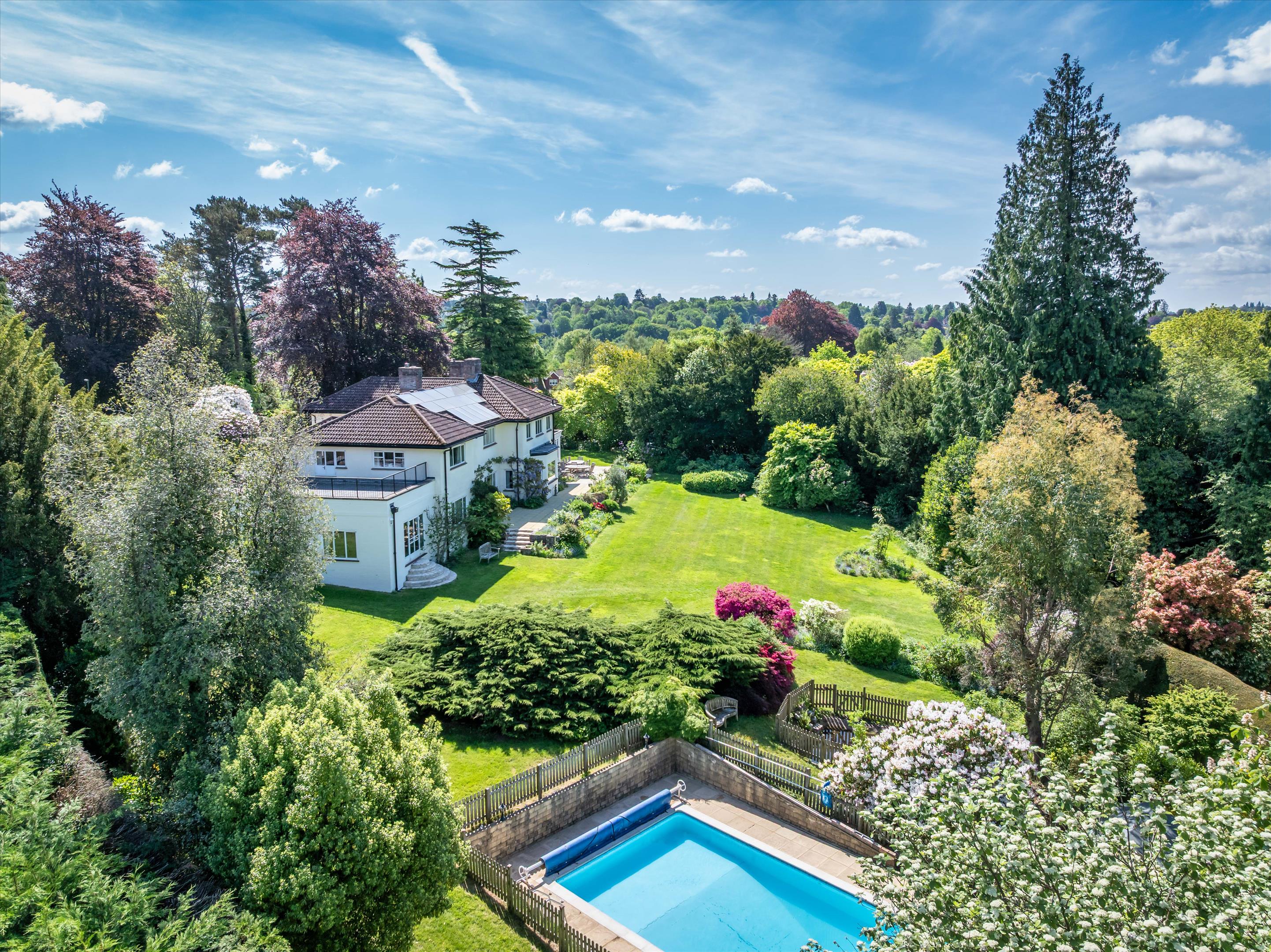 Weydown Road, Haslemere, Surrey GU27
