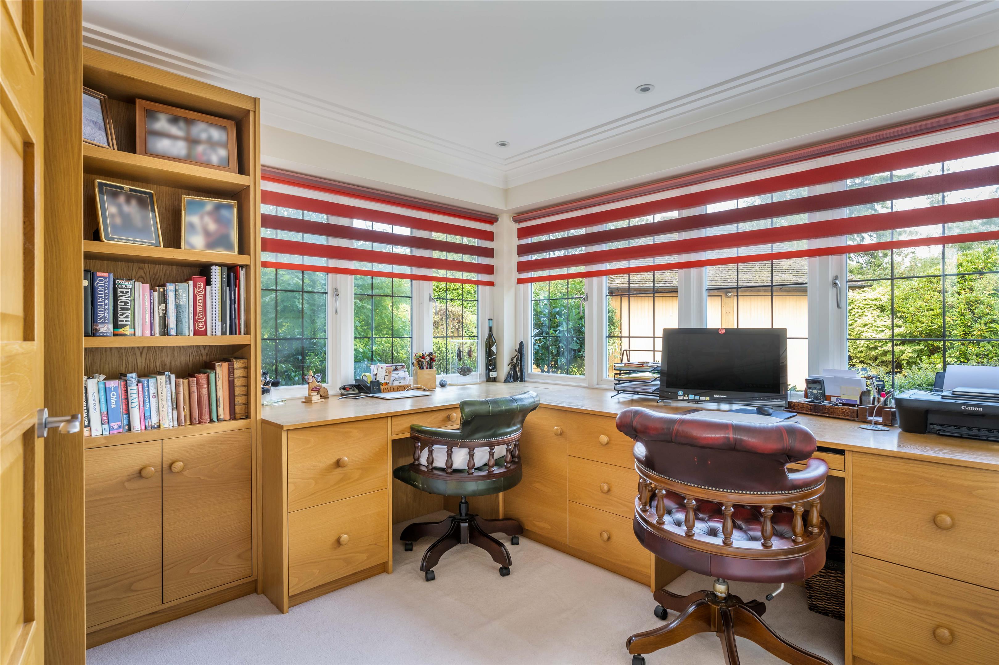 Courts Hill Road, Haslemere, Surrey, GU27