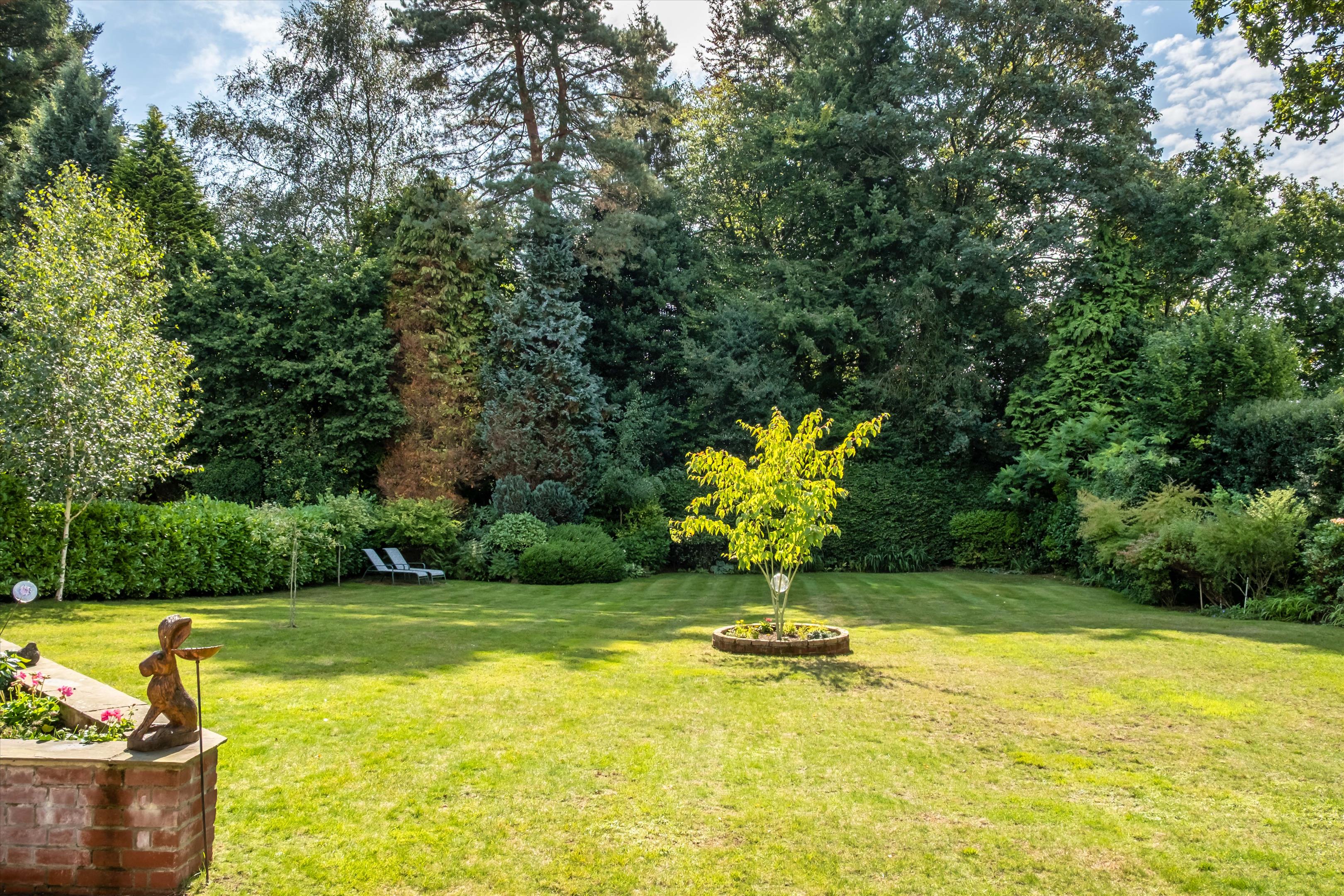 Courts Hill Road, Haslemere, Surrey, GU27