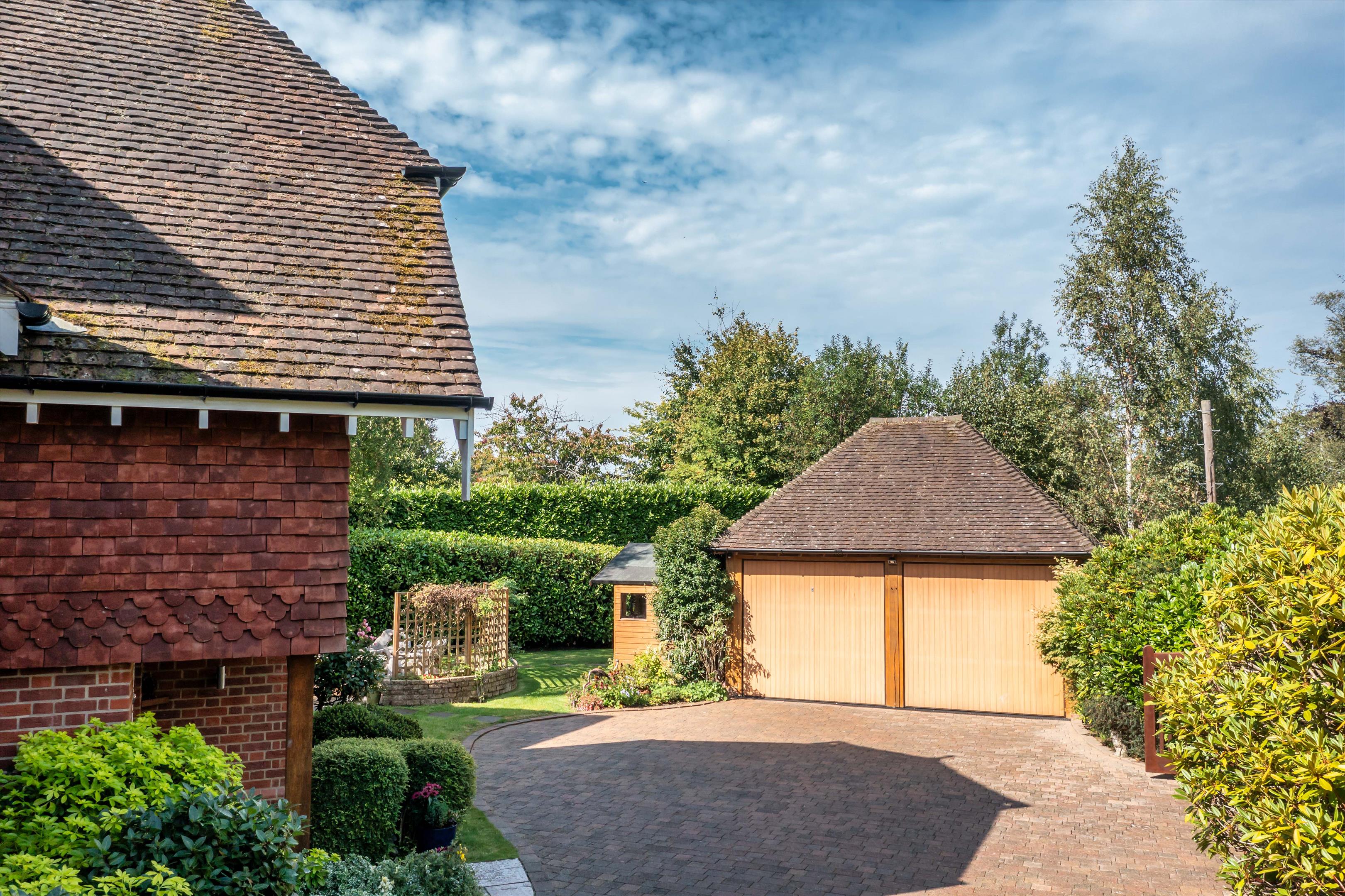 Courts Hill Road, Haslemere, Surrey, GU27