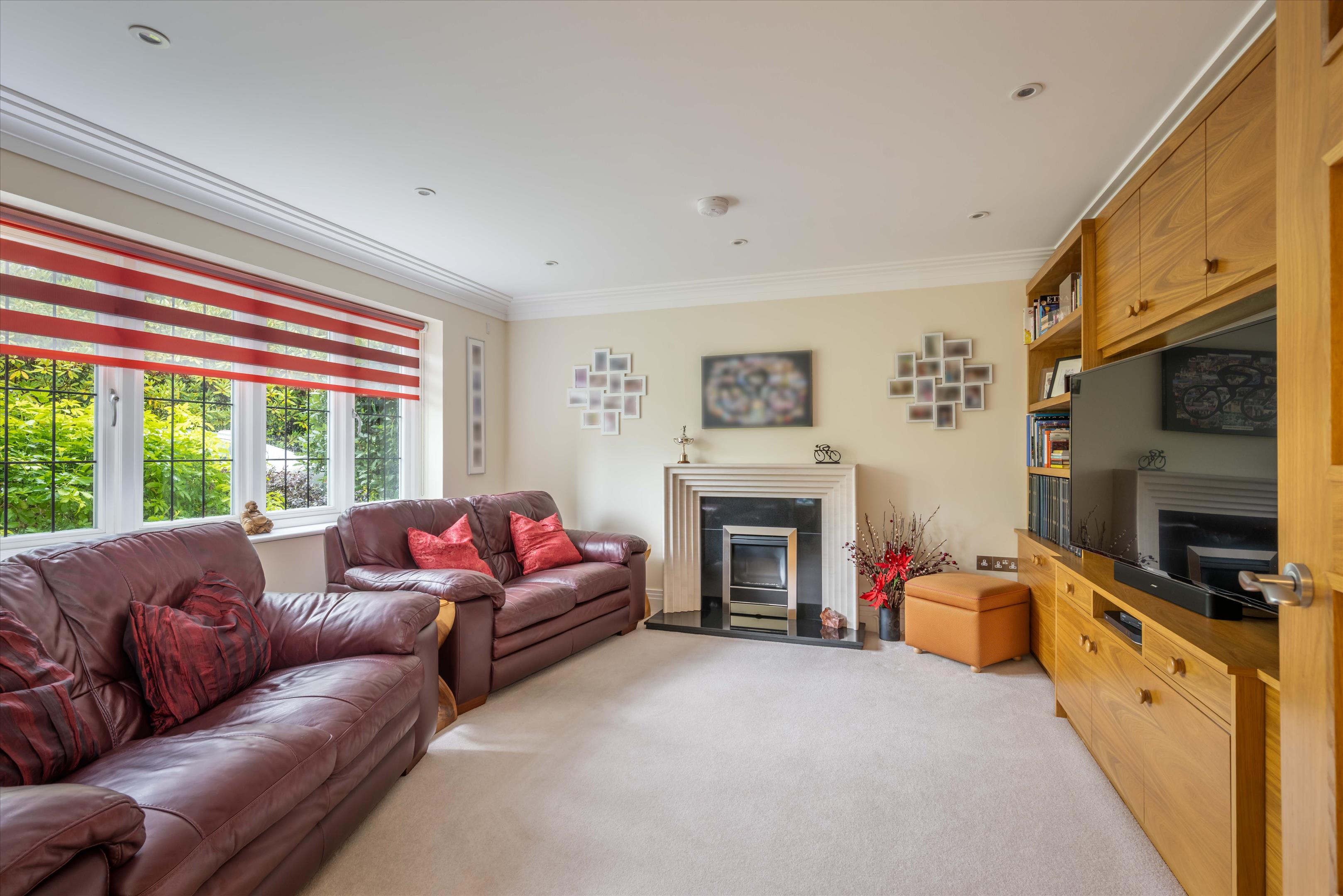 Courts Hill Road, Haslemere, Surrey, GU27