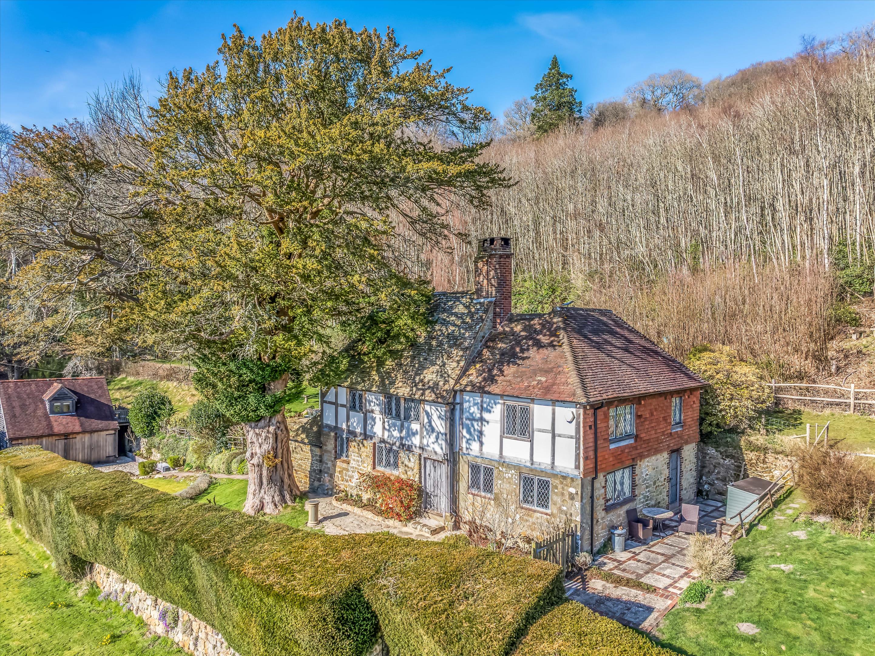Hollycombe Lane, Linch, West Sussex, GU30