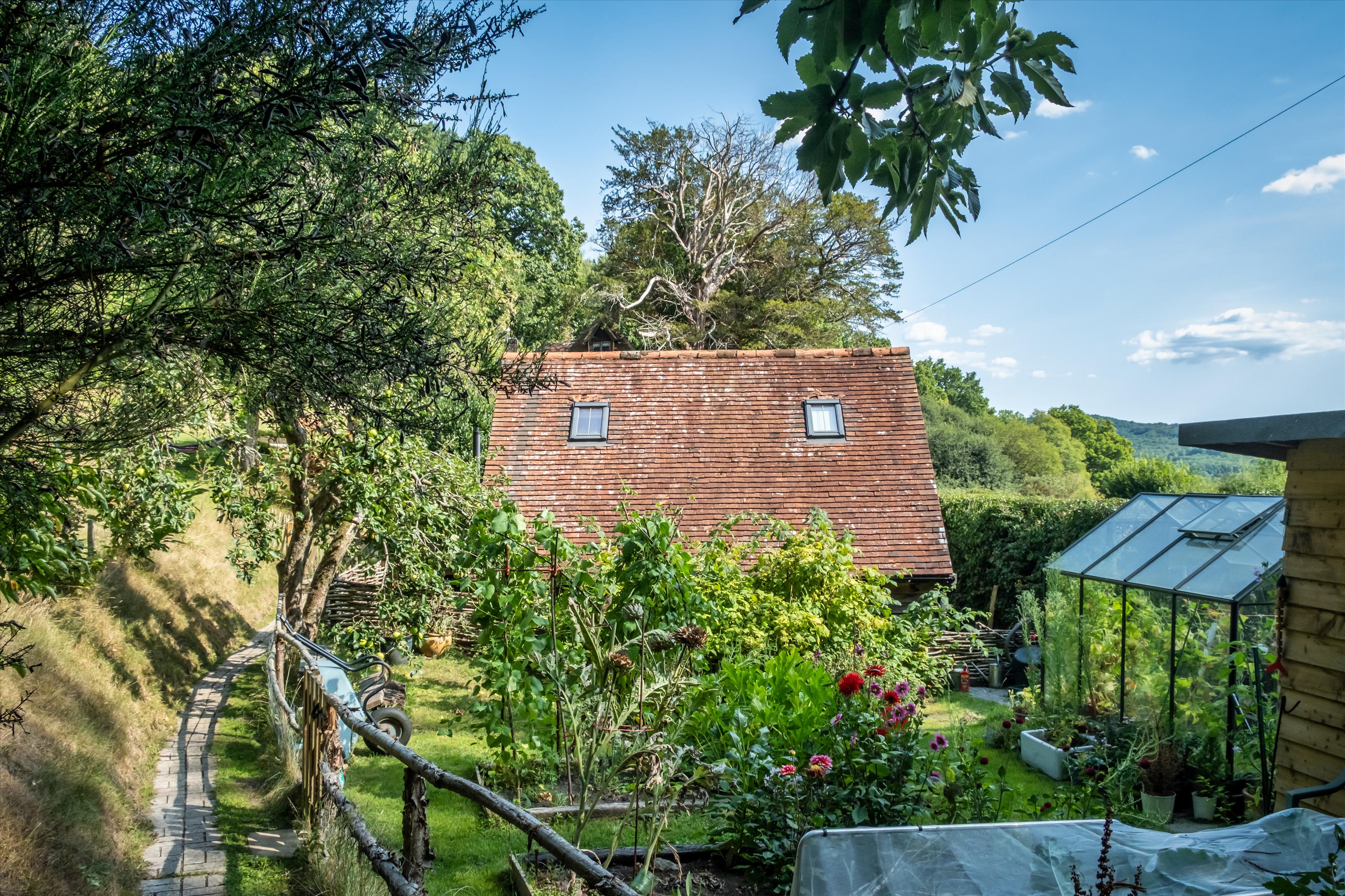 Hollycombe Lane, Linch, West Sussex, GU30