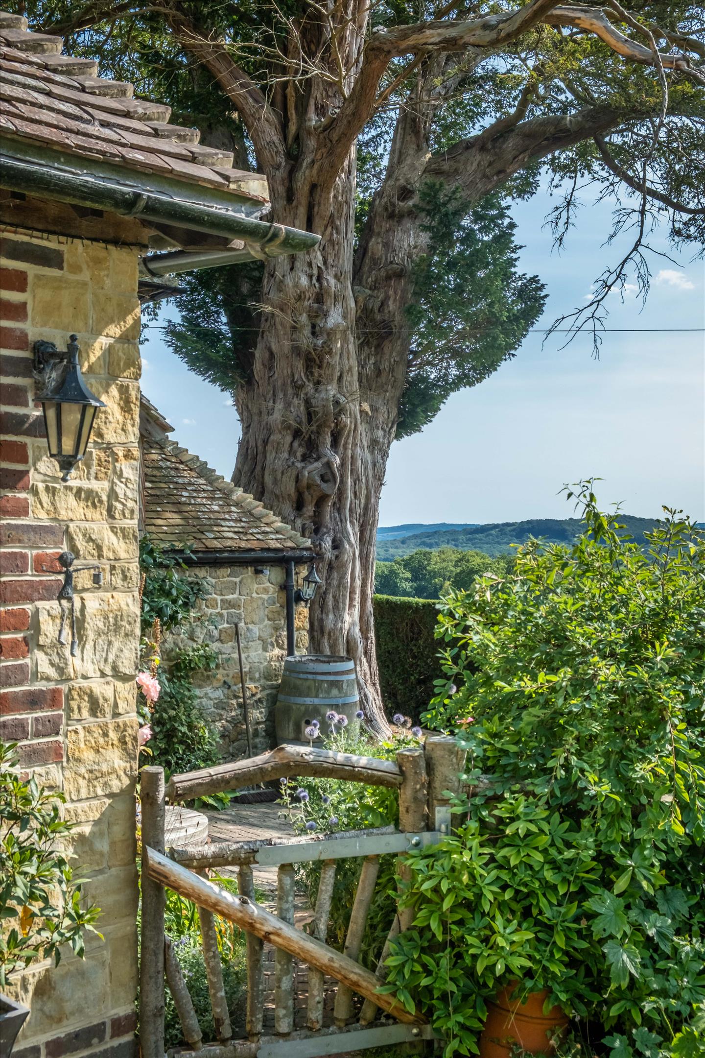 Hollycombe Lane, Linch, West Sussex, GU30