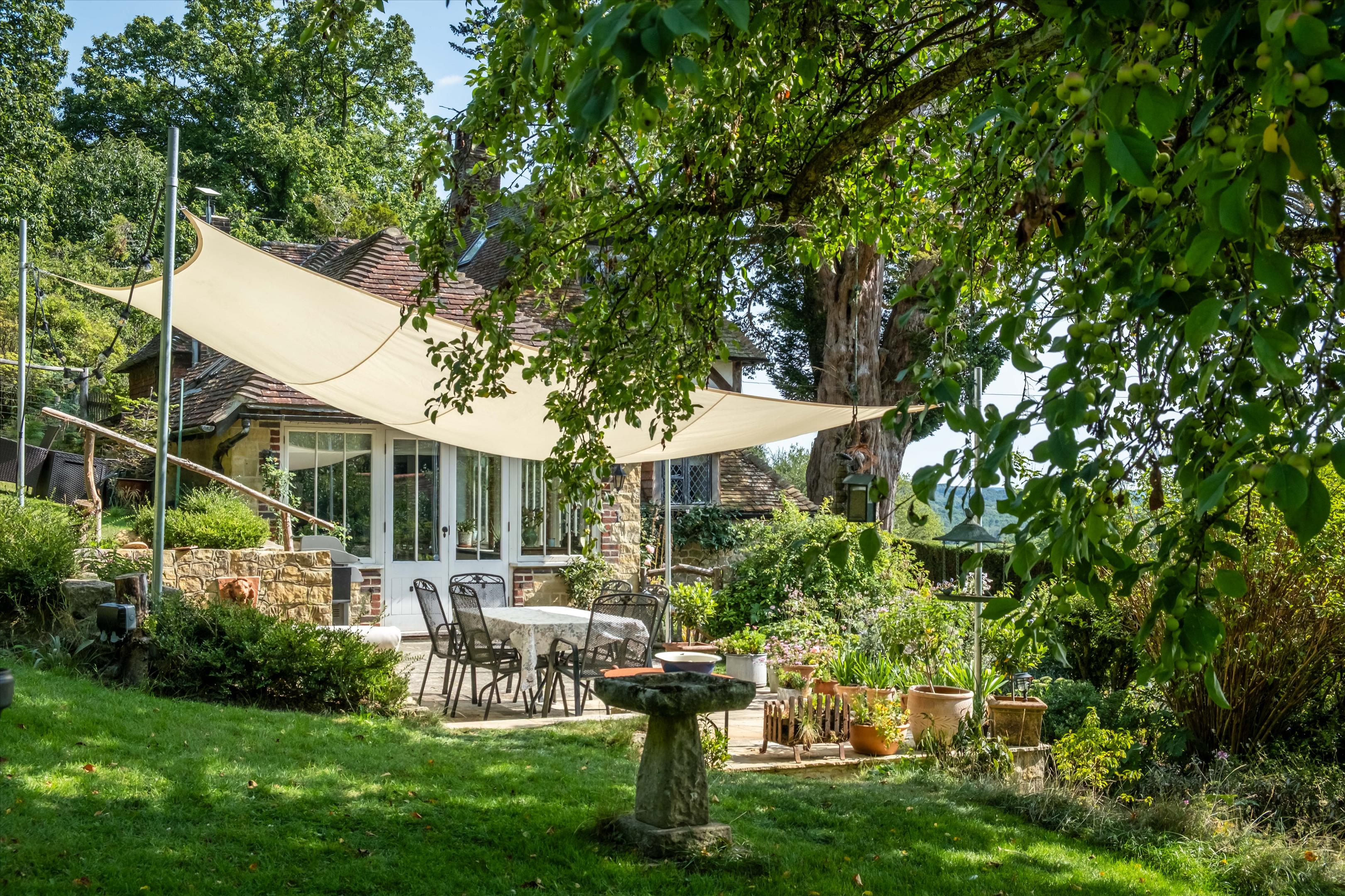 Hollycombe Lane, Linch, West Sussex, GU30