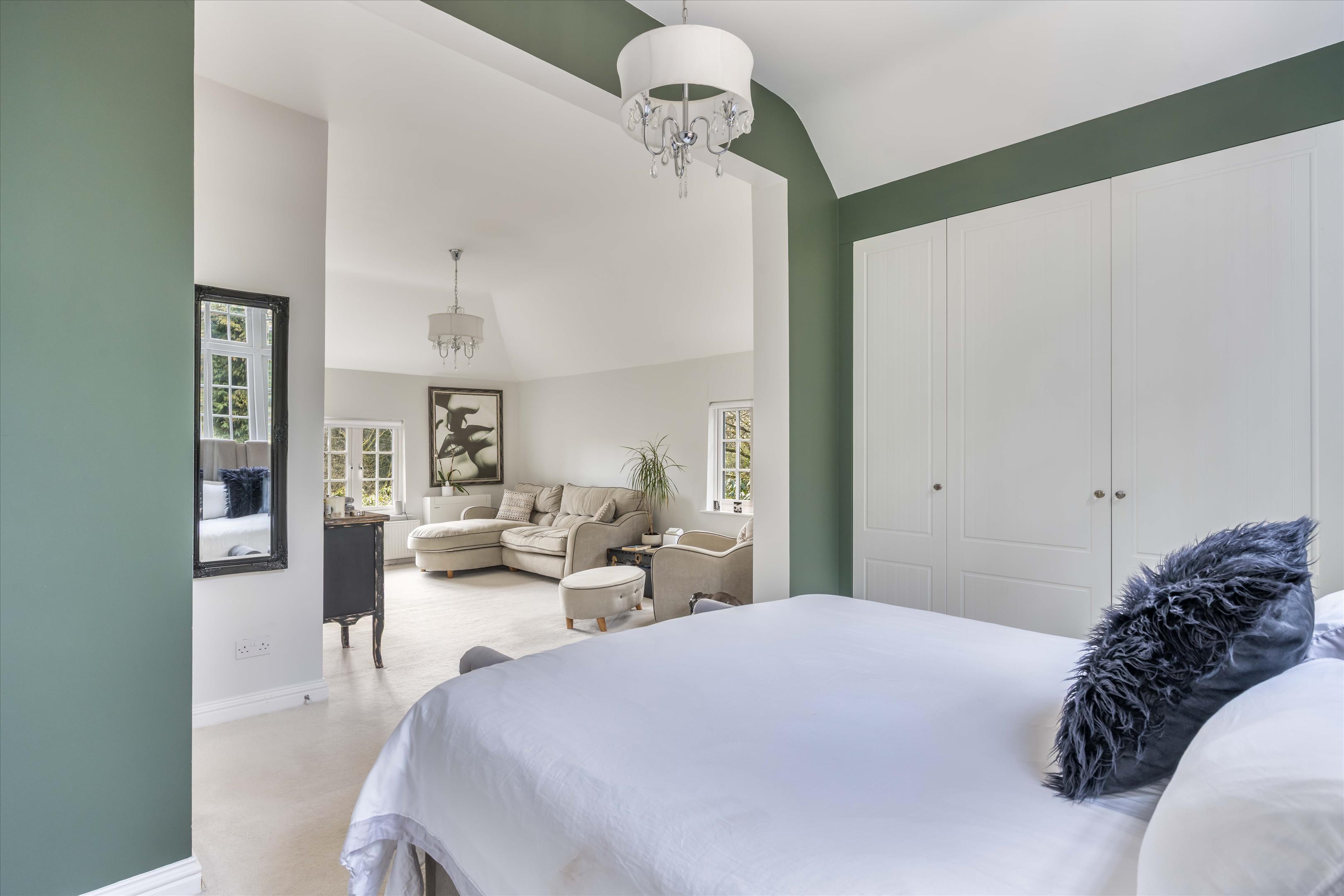 Hazel Grove, Hindhead, Surrey, GU26.