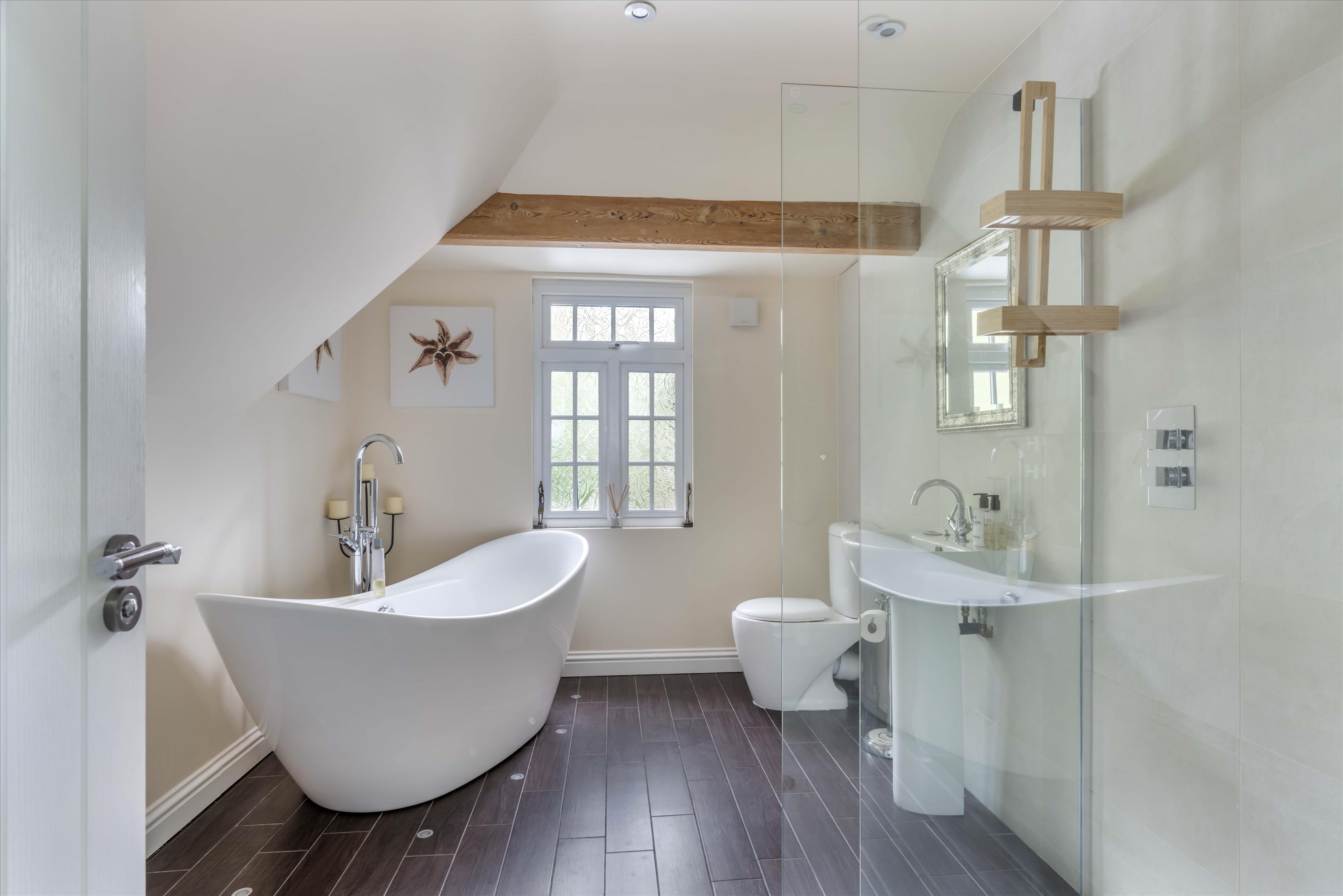 Hazel Grove, Hindhead, Surrey, GU26.