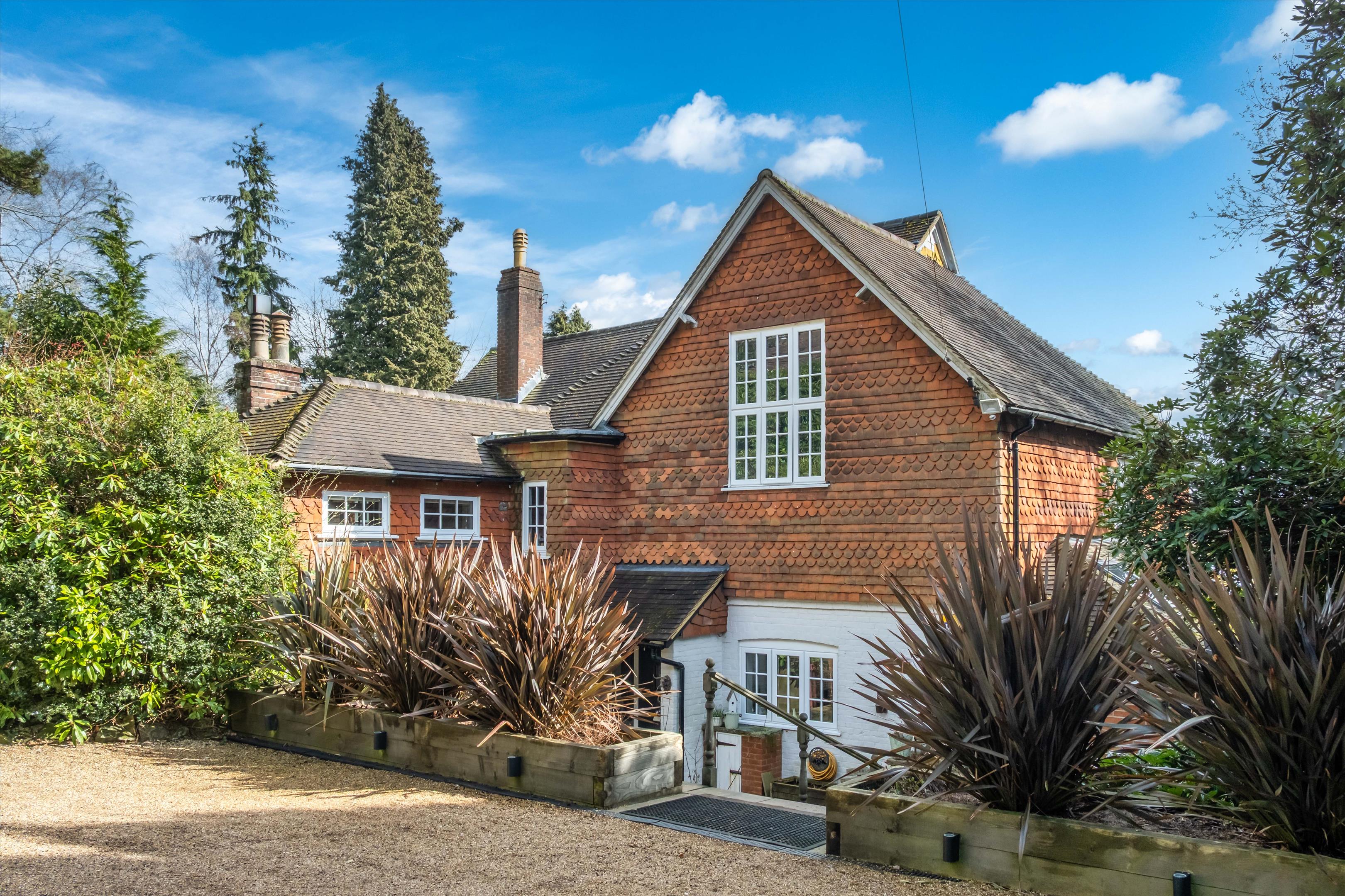 Hazel Grove, Hindhead, Surrey, GU26.