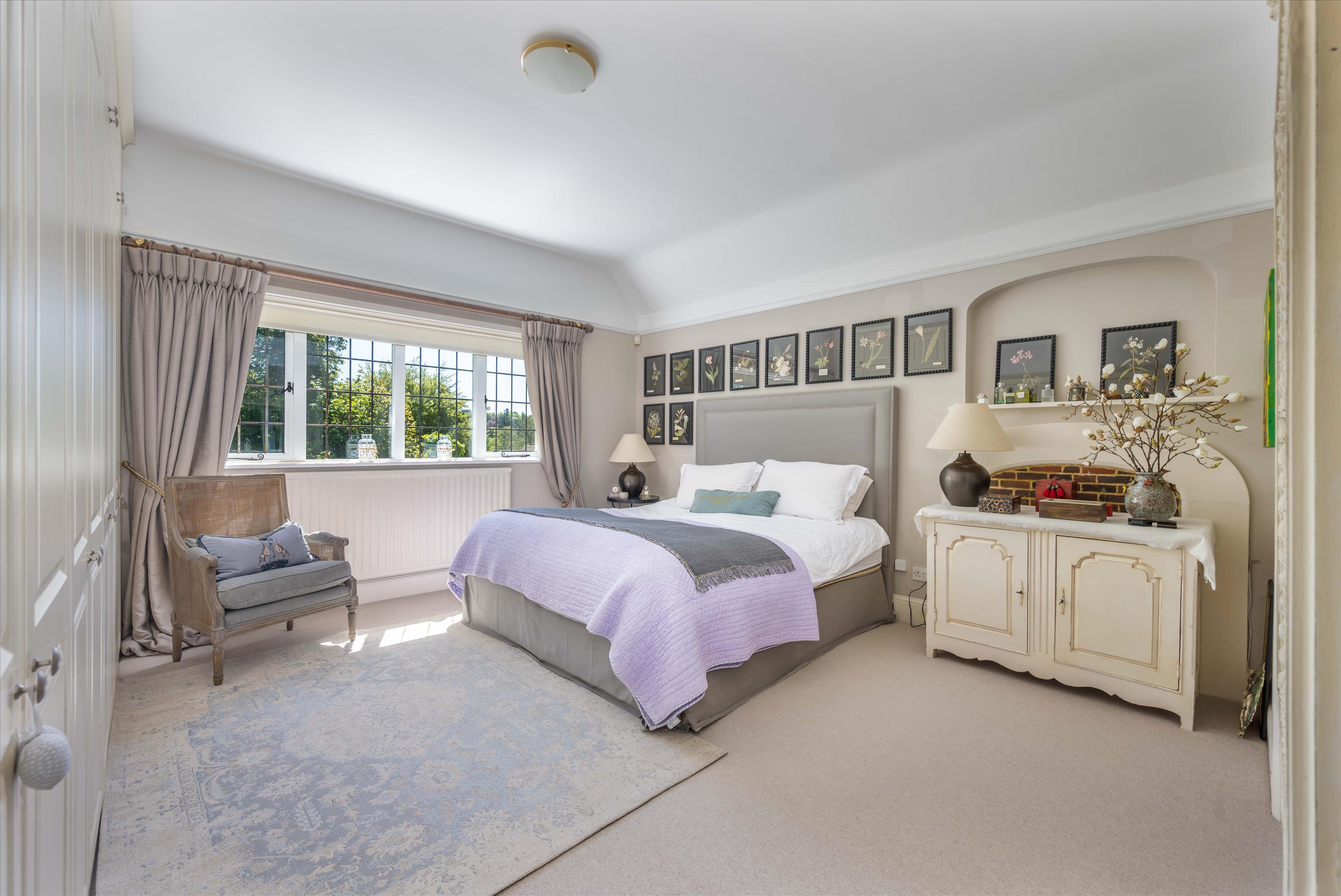 Weydown Road, Haslemere, Surrey GU27