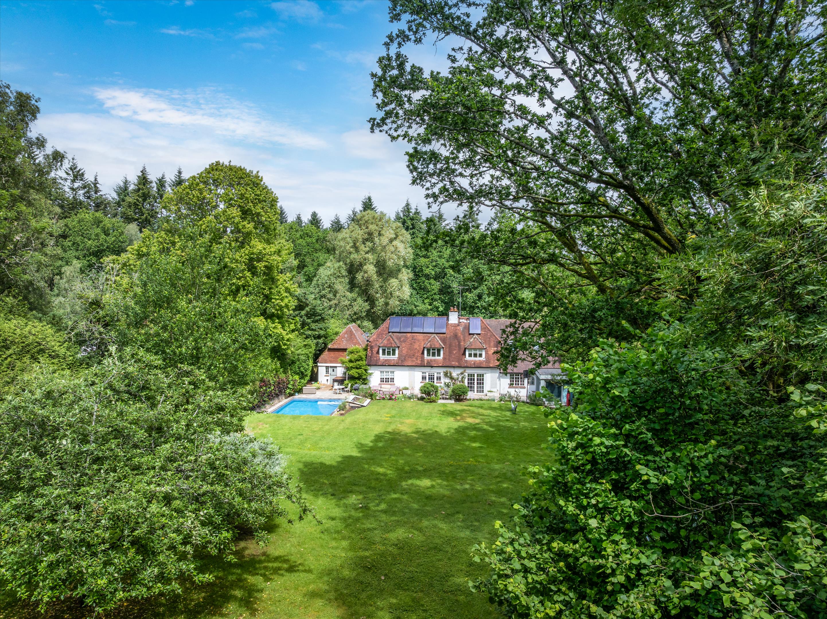 Holdfast Lane, Haslemere, Surrey GU27