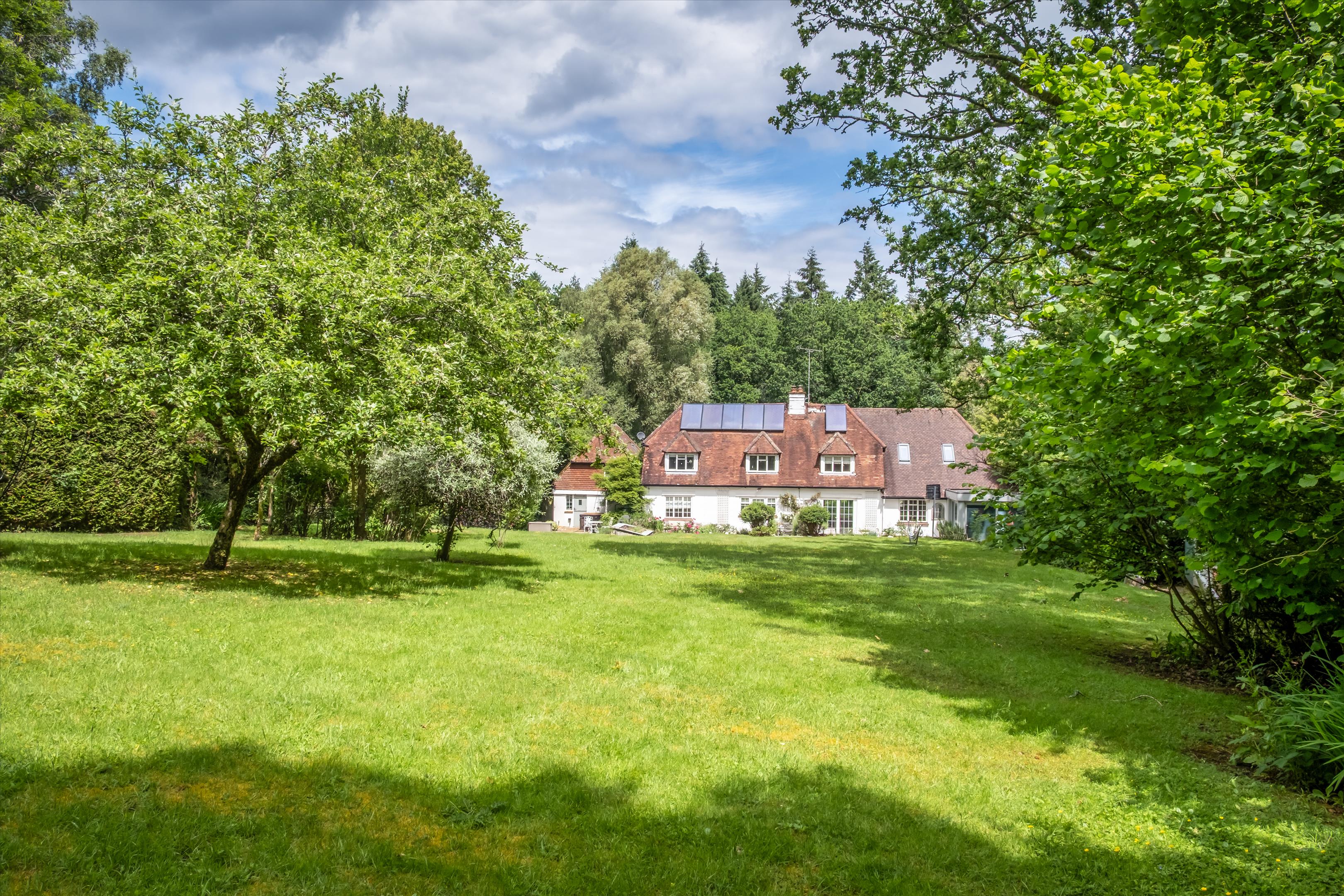 Holdfast Lane, Haslemere, Surrey GU27