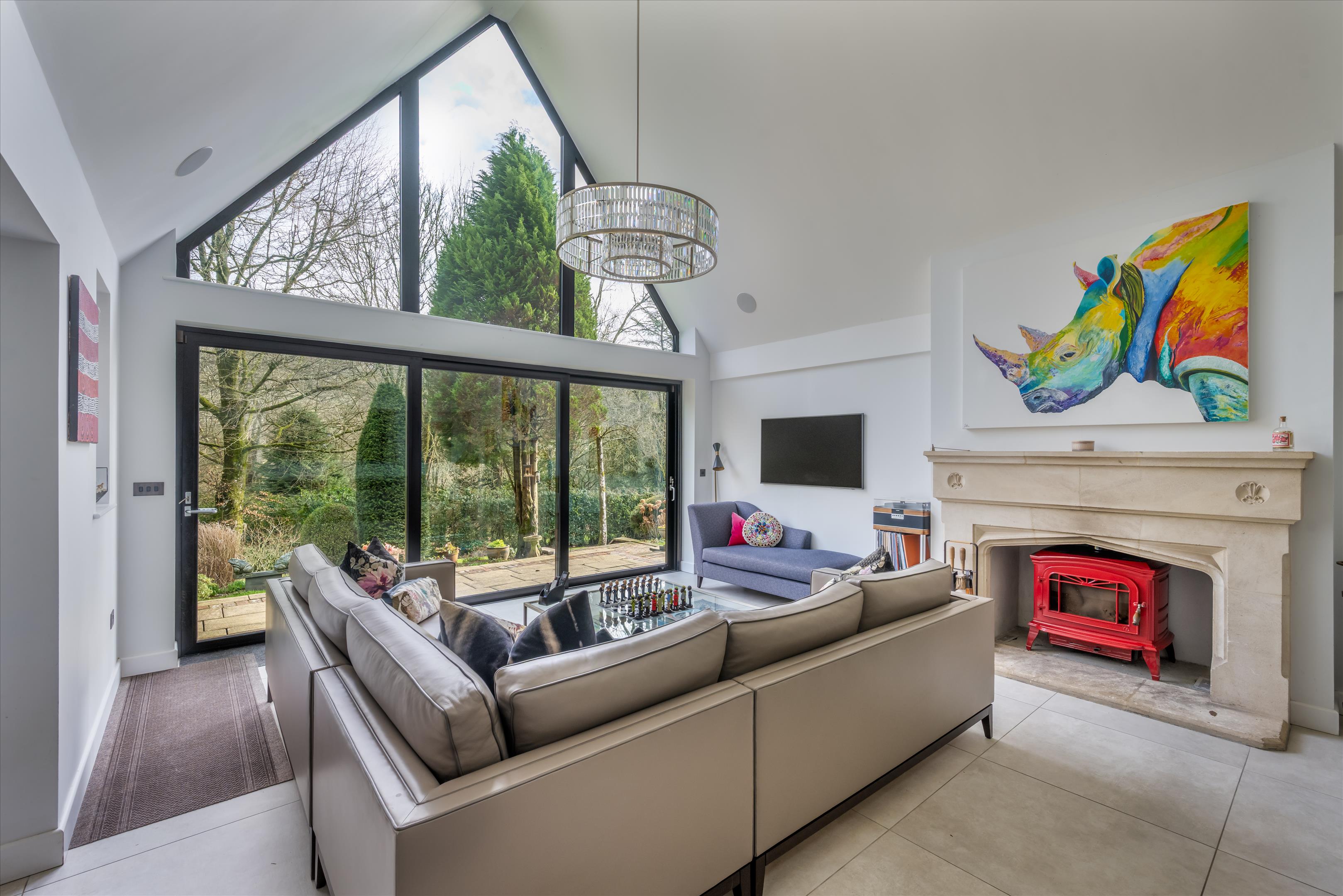 Hindhead Road, Haslemere, Surrey GU27