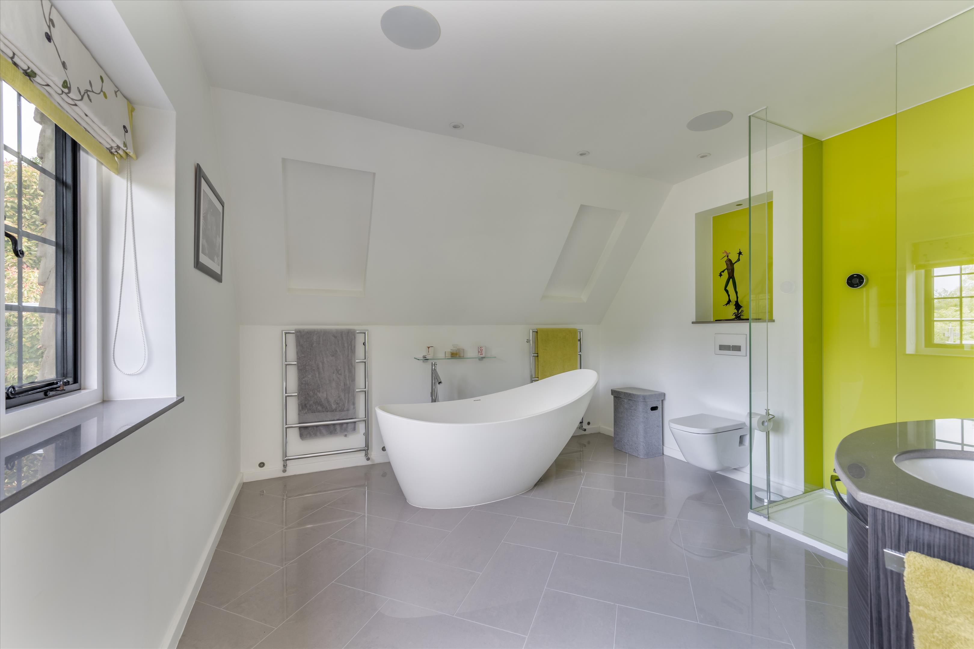 London Road, Petersfield, Hampshire, GU31