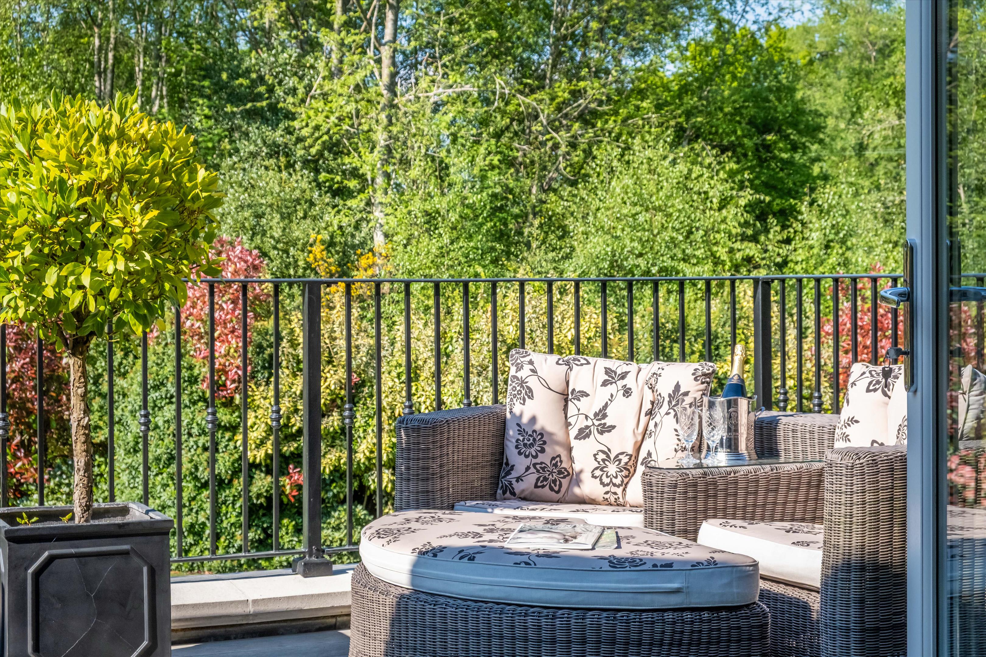 Kings Drive, Midhurst, West Sussex, GU29