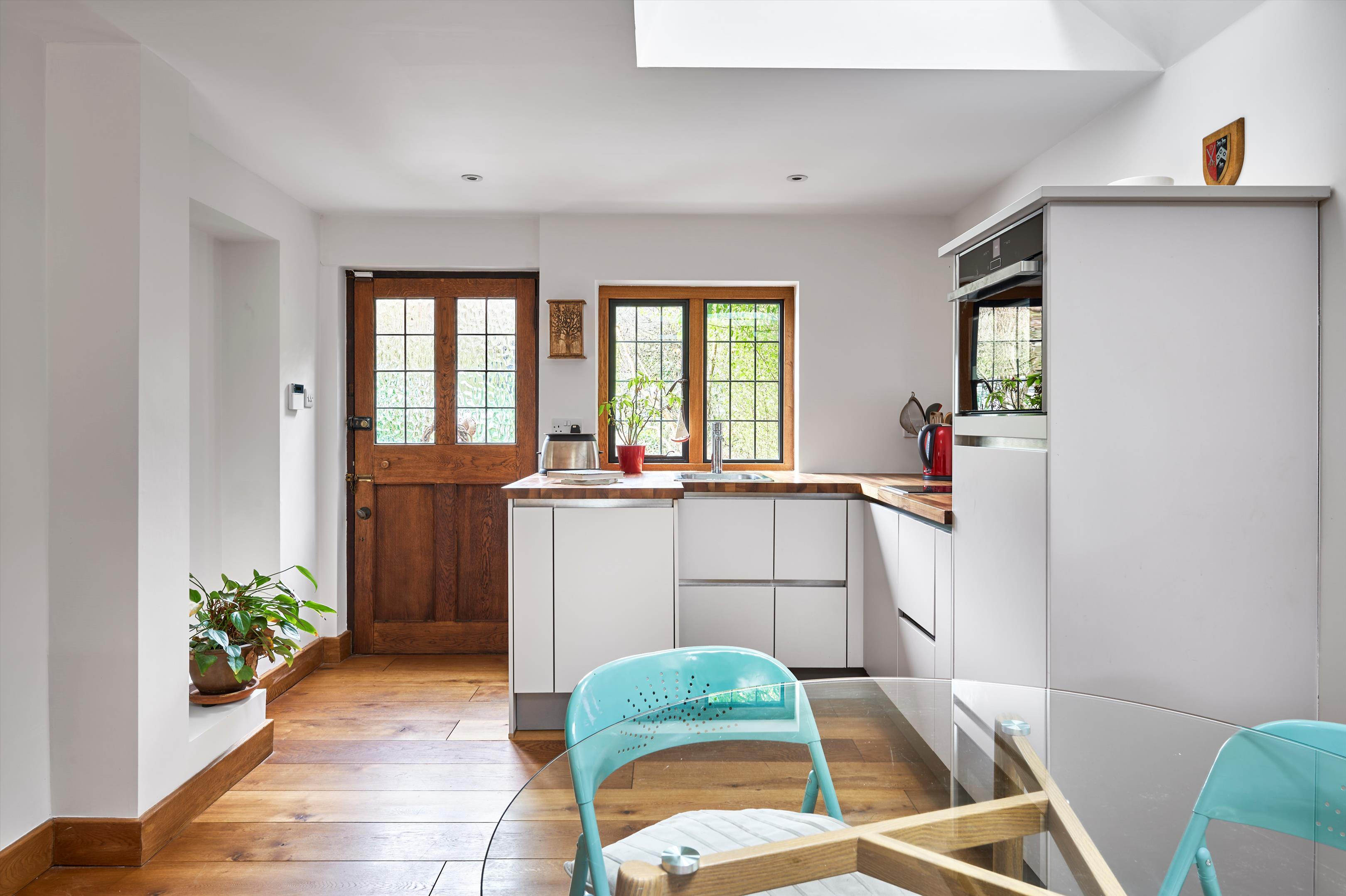 Derby Road, Haslemere, Surrey, GU27