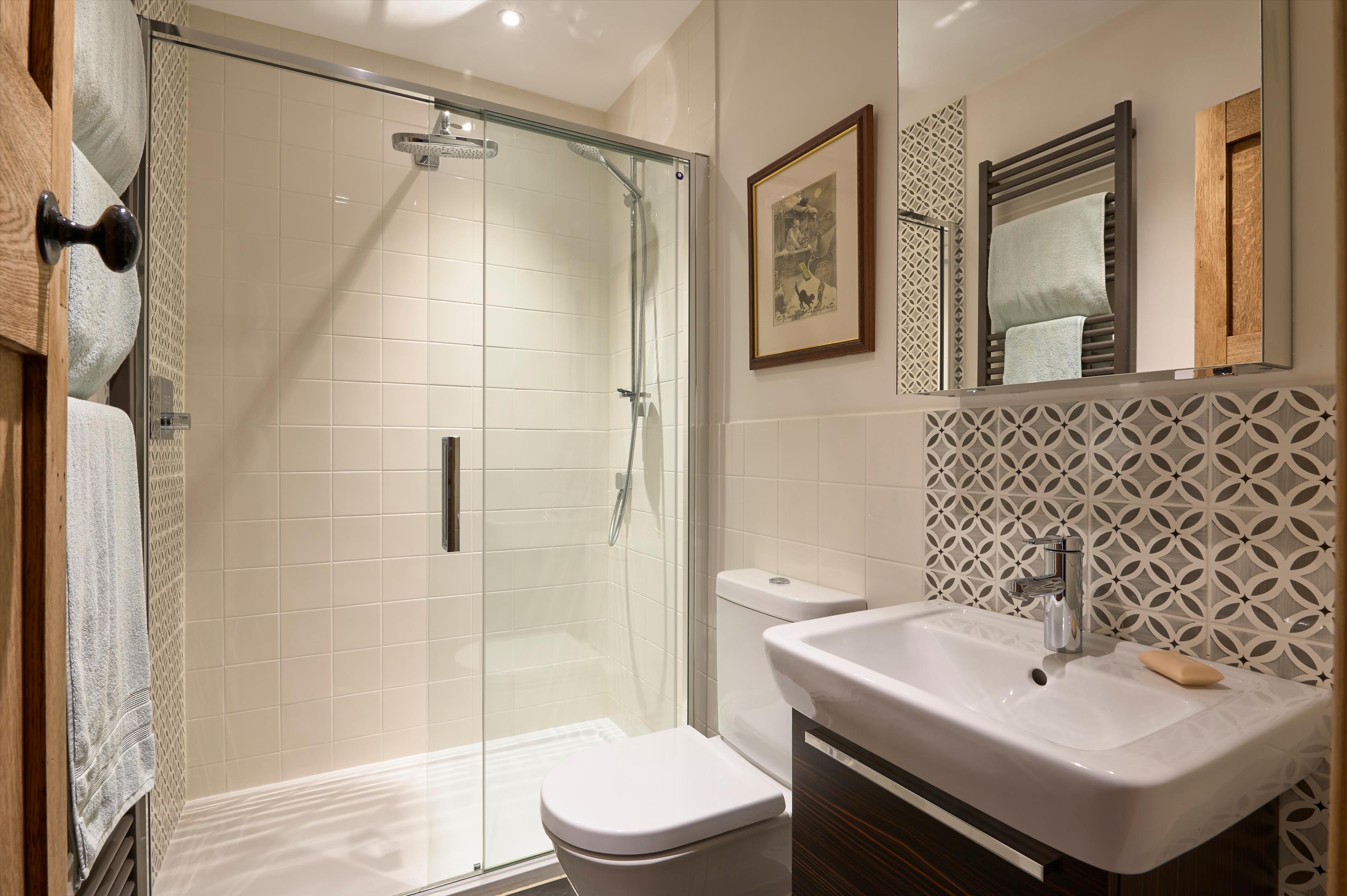Derby Road, Haslemere, Surrey, GU27