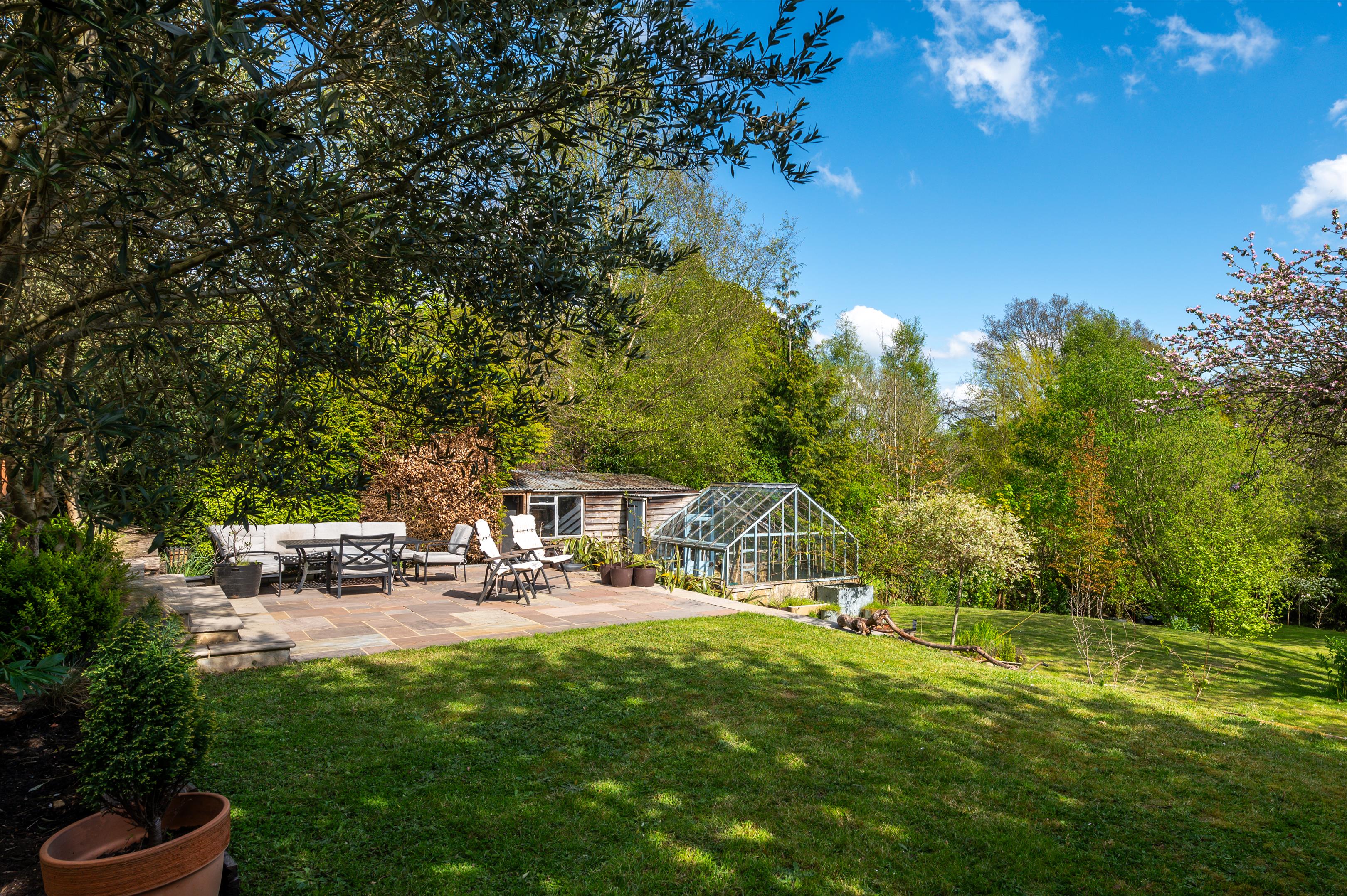 Derby Road, Haslemere, Surrey, GU27