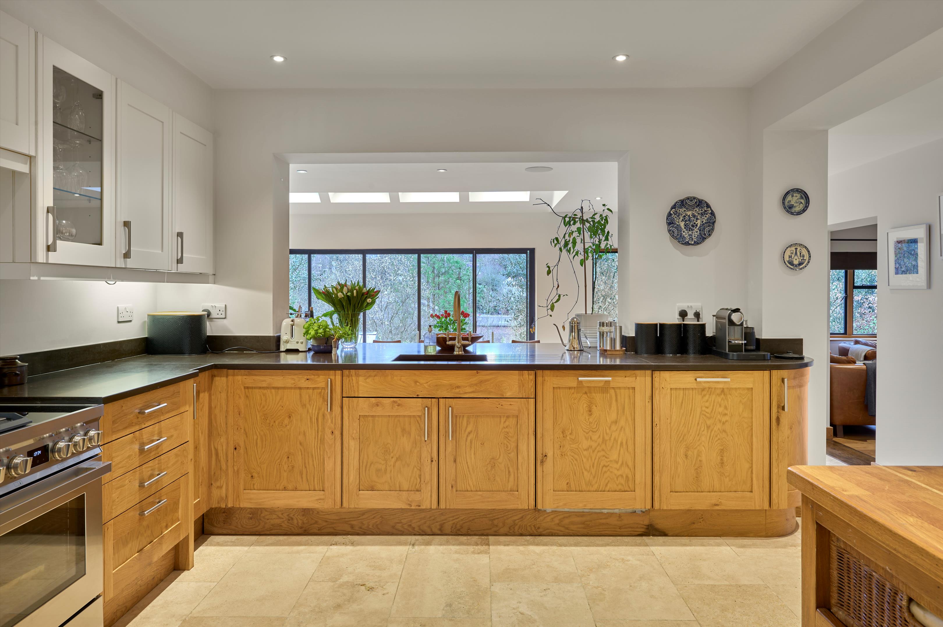 Derby Road, Haslemere, Surrey, GU27