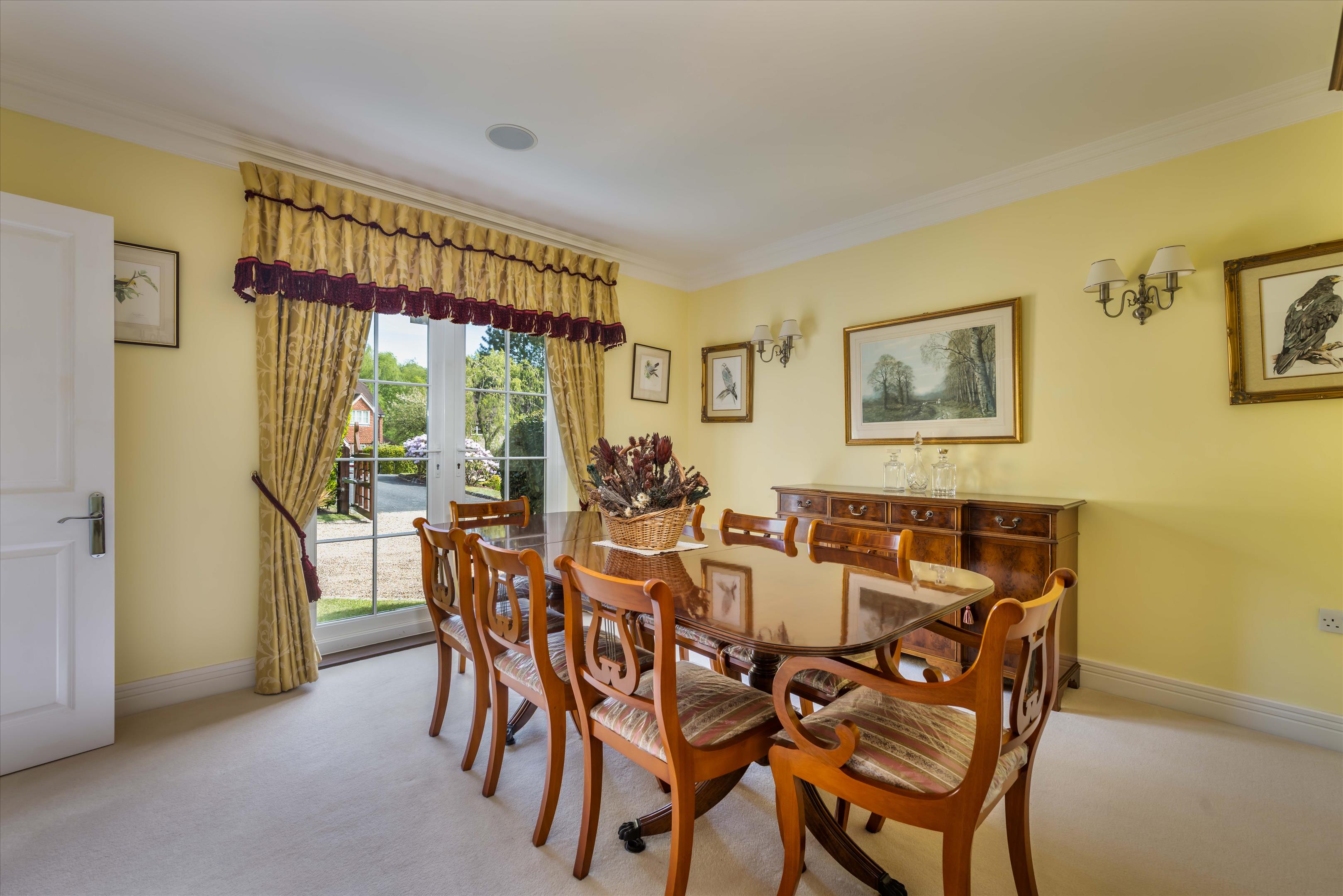 Hurst Park, Midhurst, West Sussex GU29