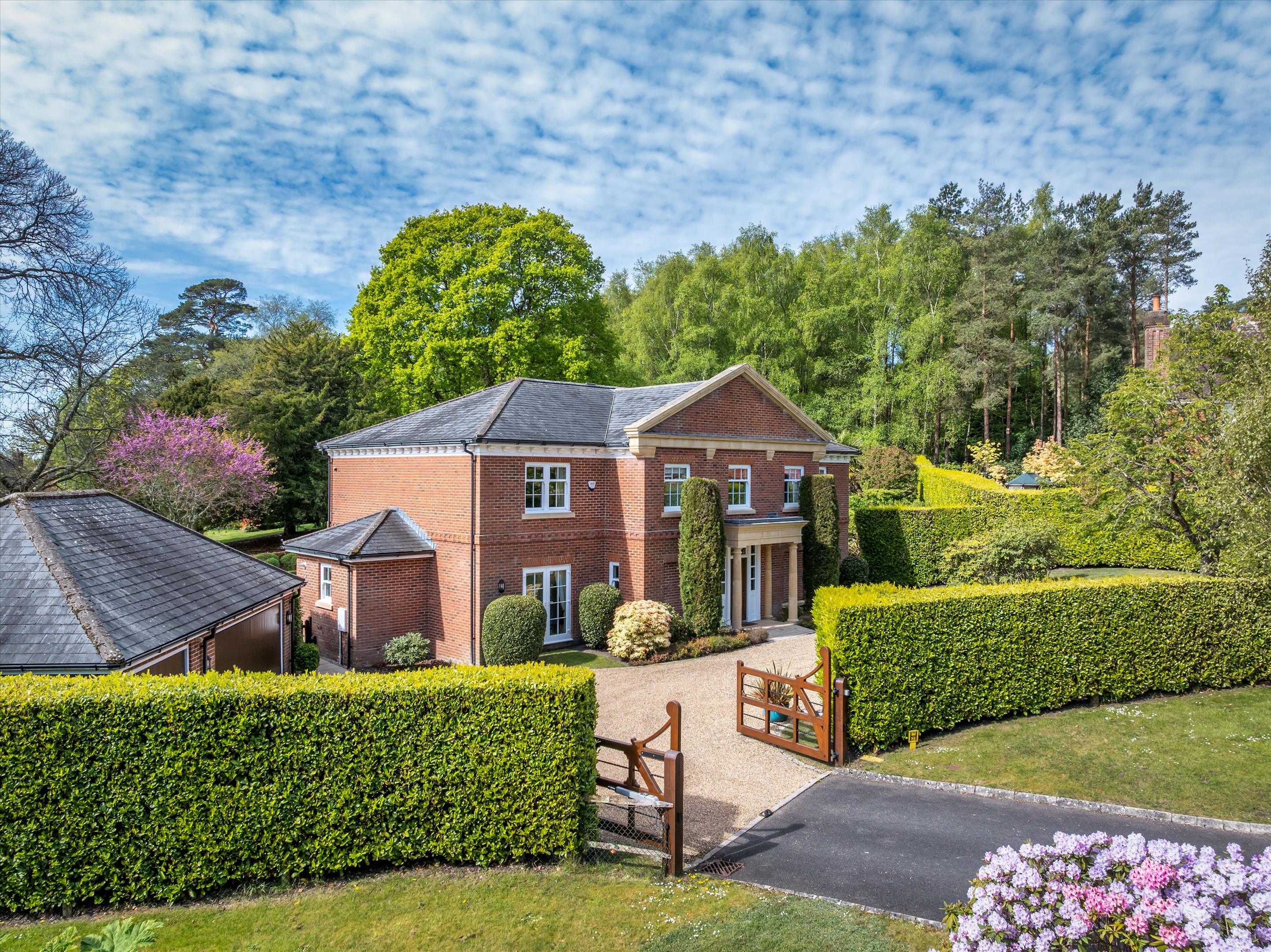Hurst Park, Midhurst, West Sussex GU29