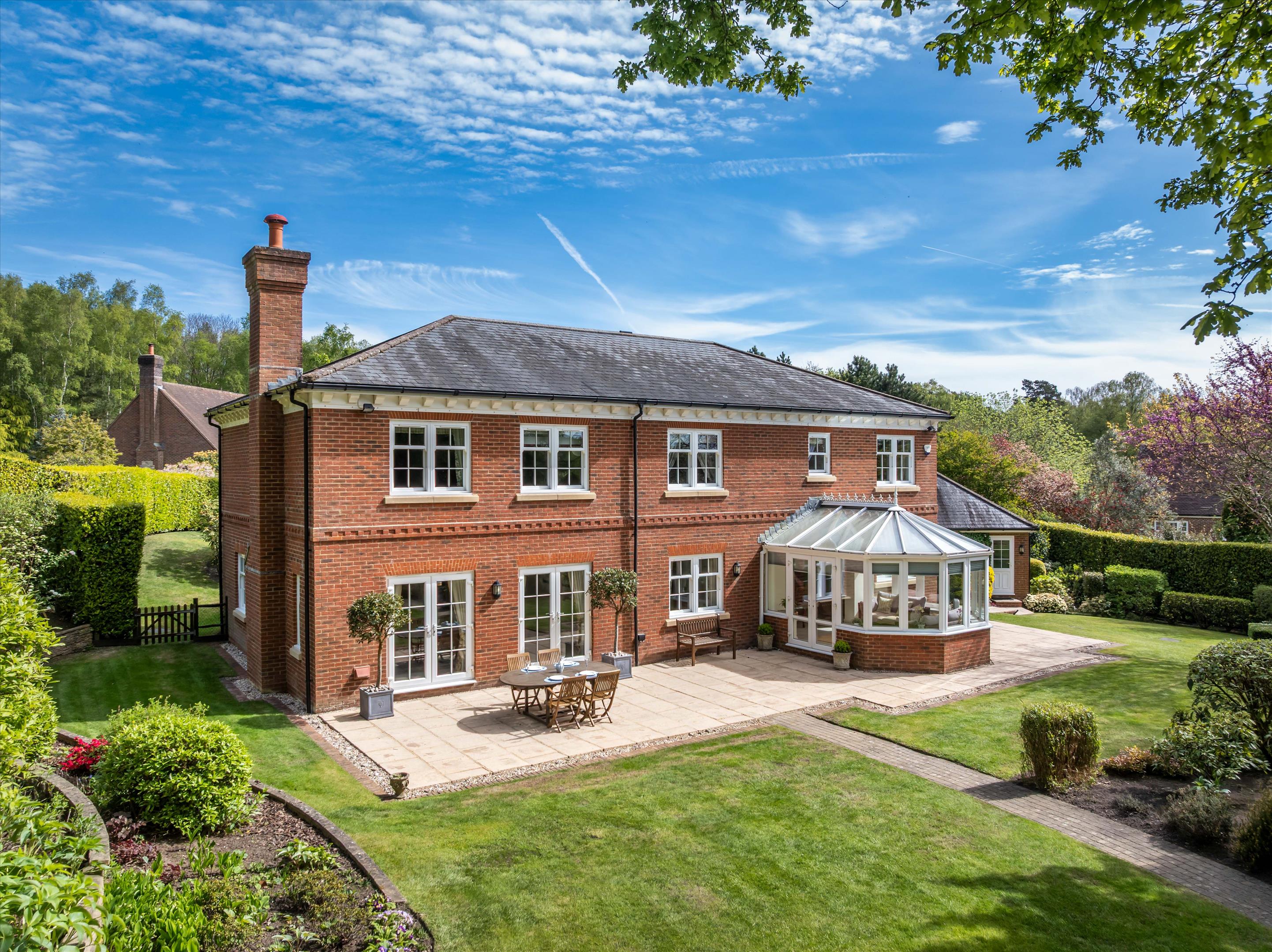 Hurst Park, Midhurst, West Sussex GU29