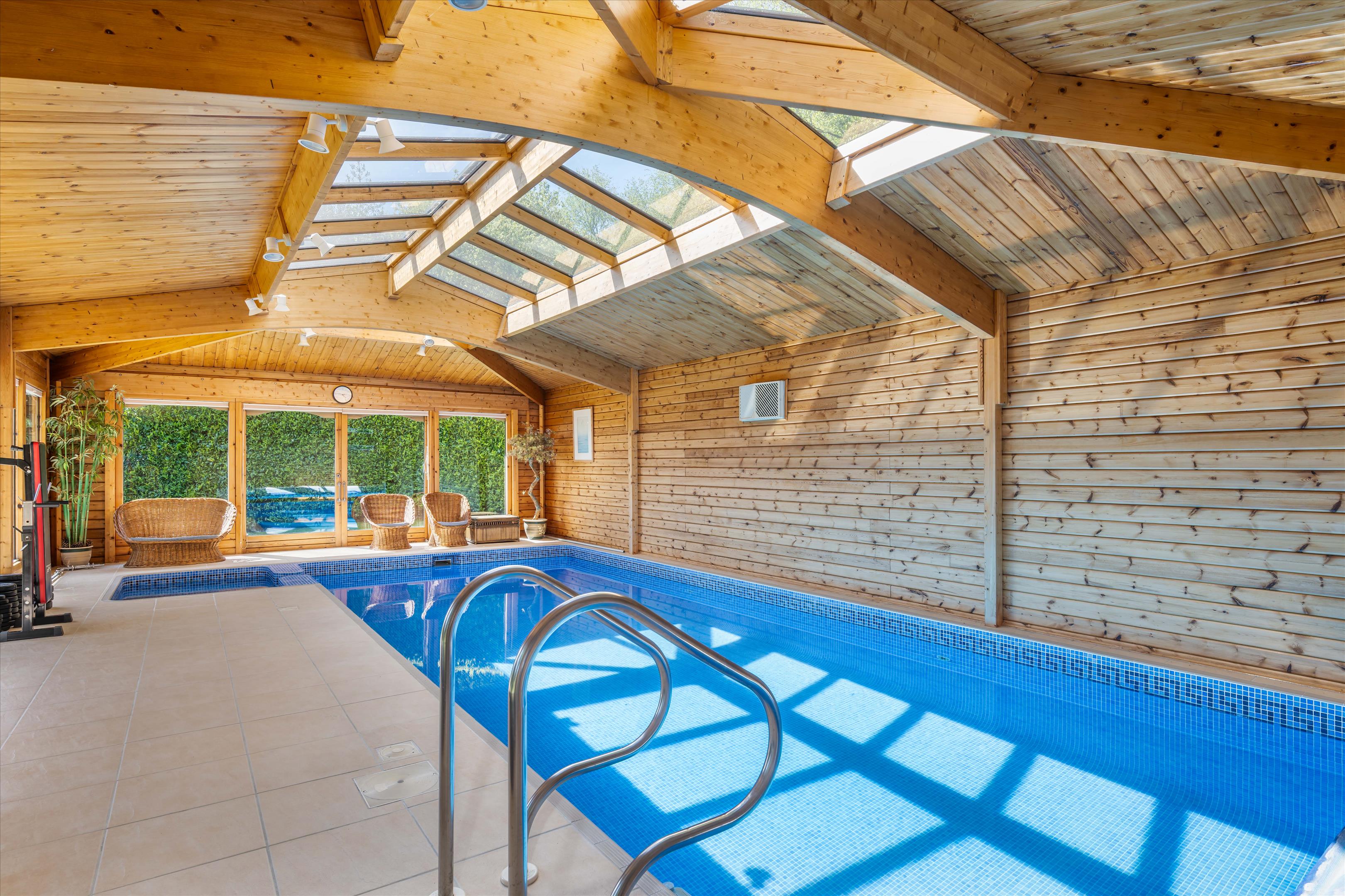 Hurst Park, Midhurst, West Sussex GU29