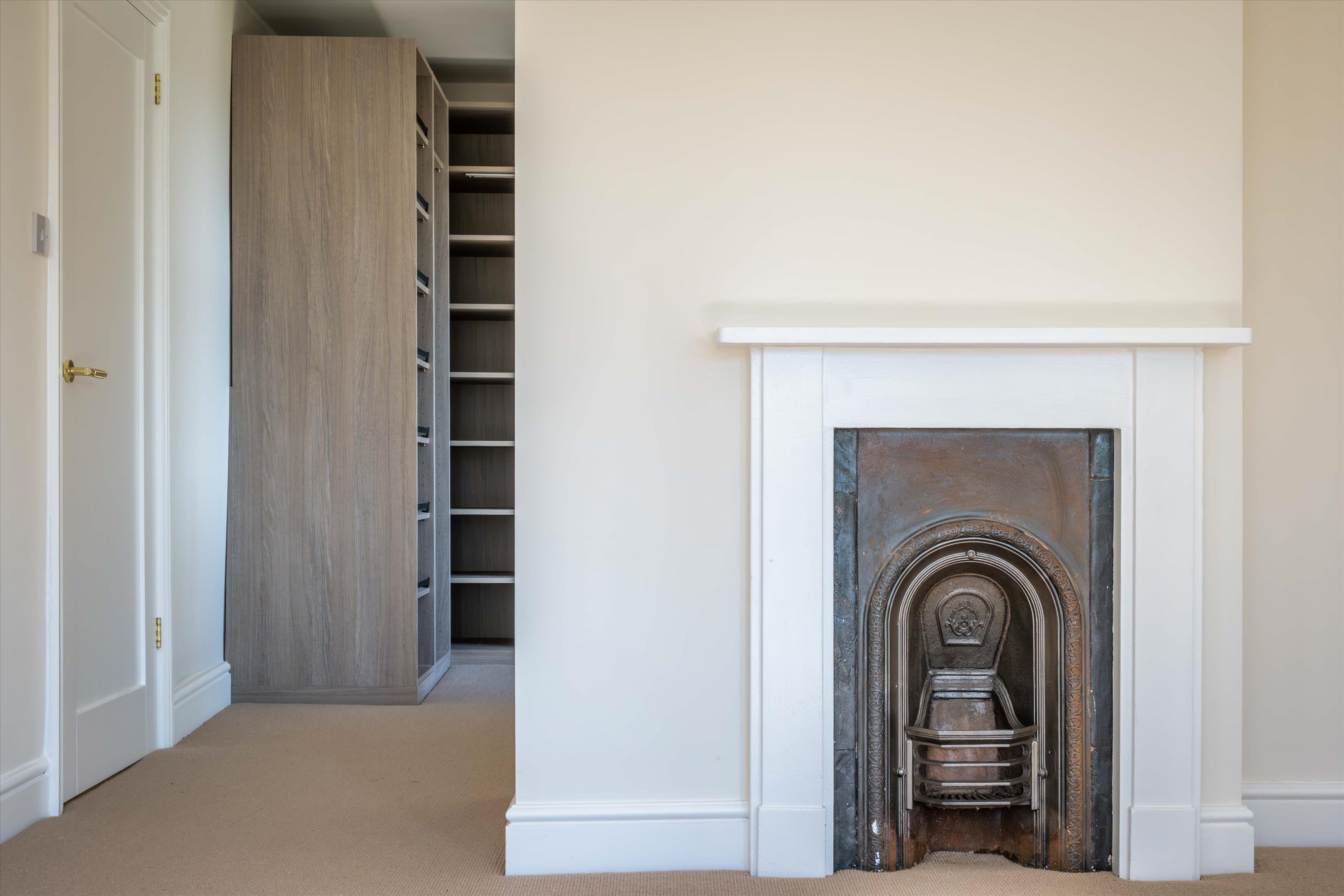 Copyhold Lane, Haslemere, West Sussex GU27