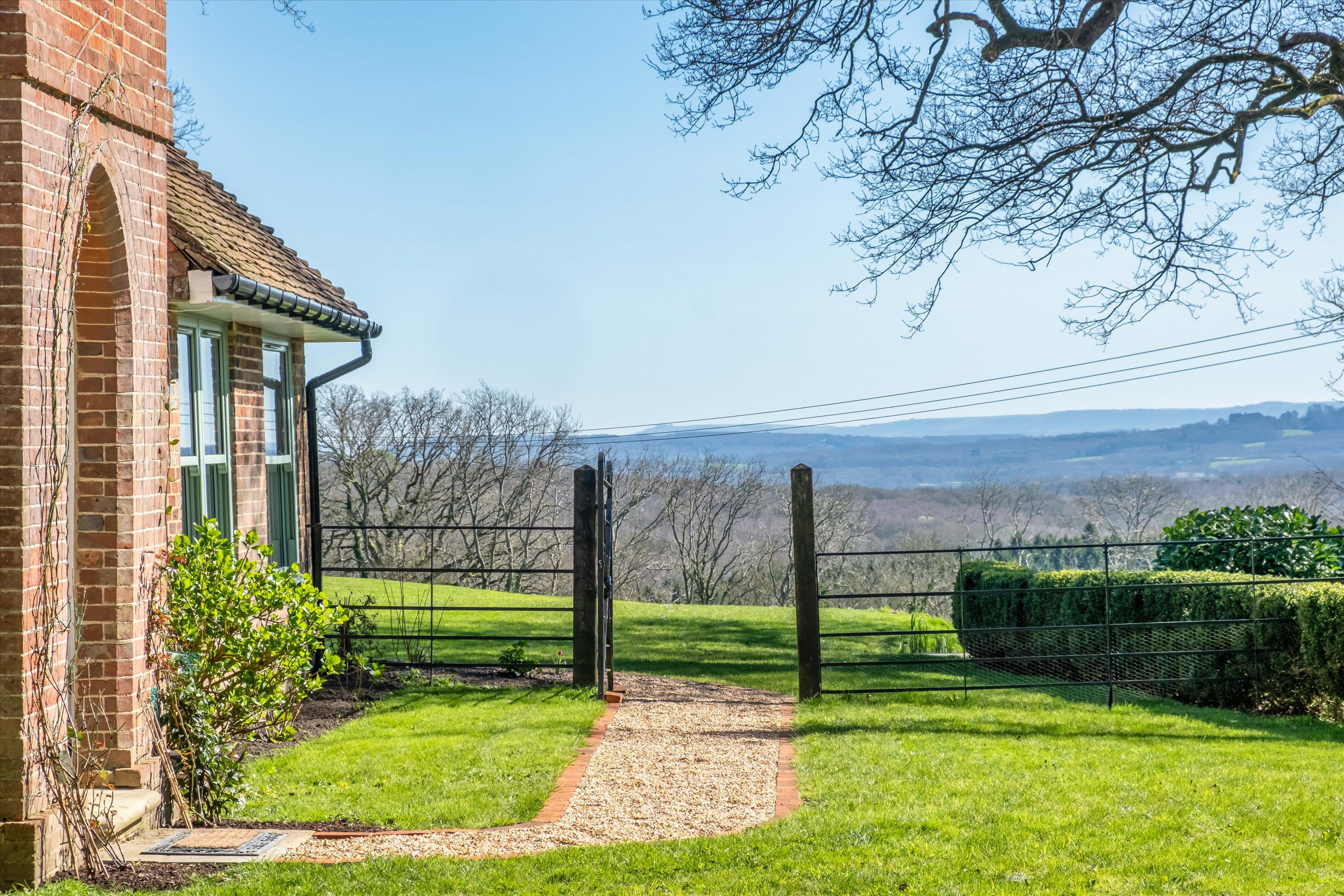 Copyhold Lane, Haslemere, West Sussex GU27