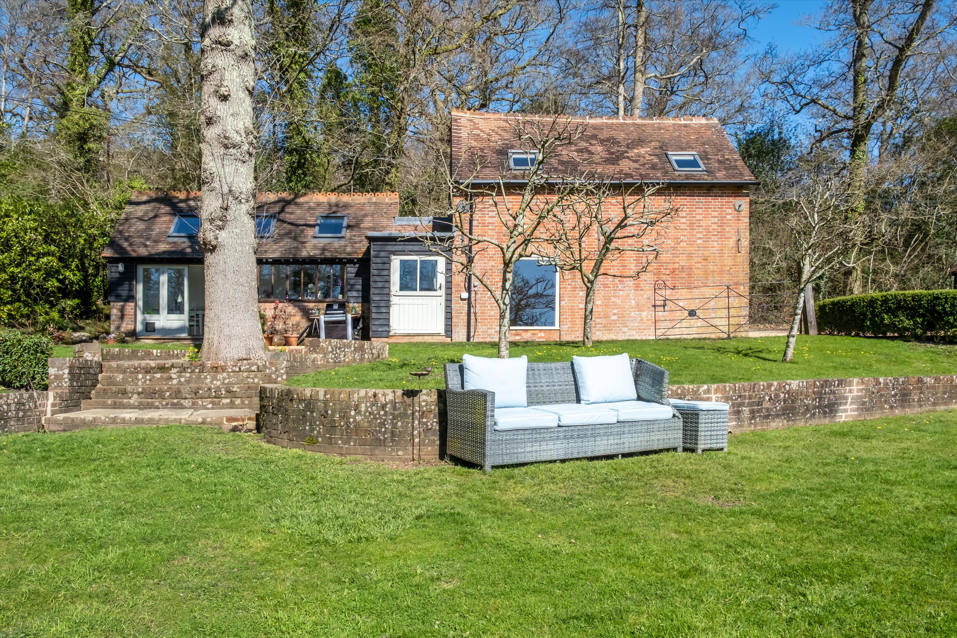 Copyhold Lane, Haslemere, West Sussex GU27