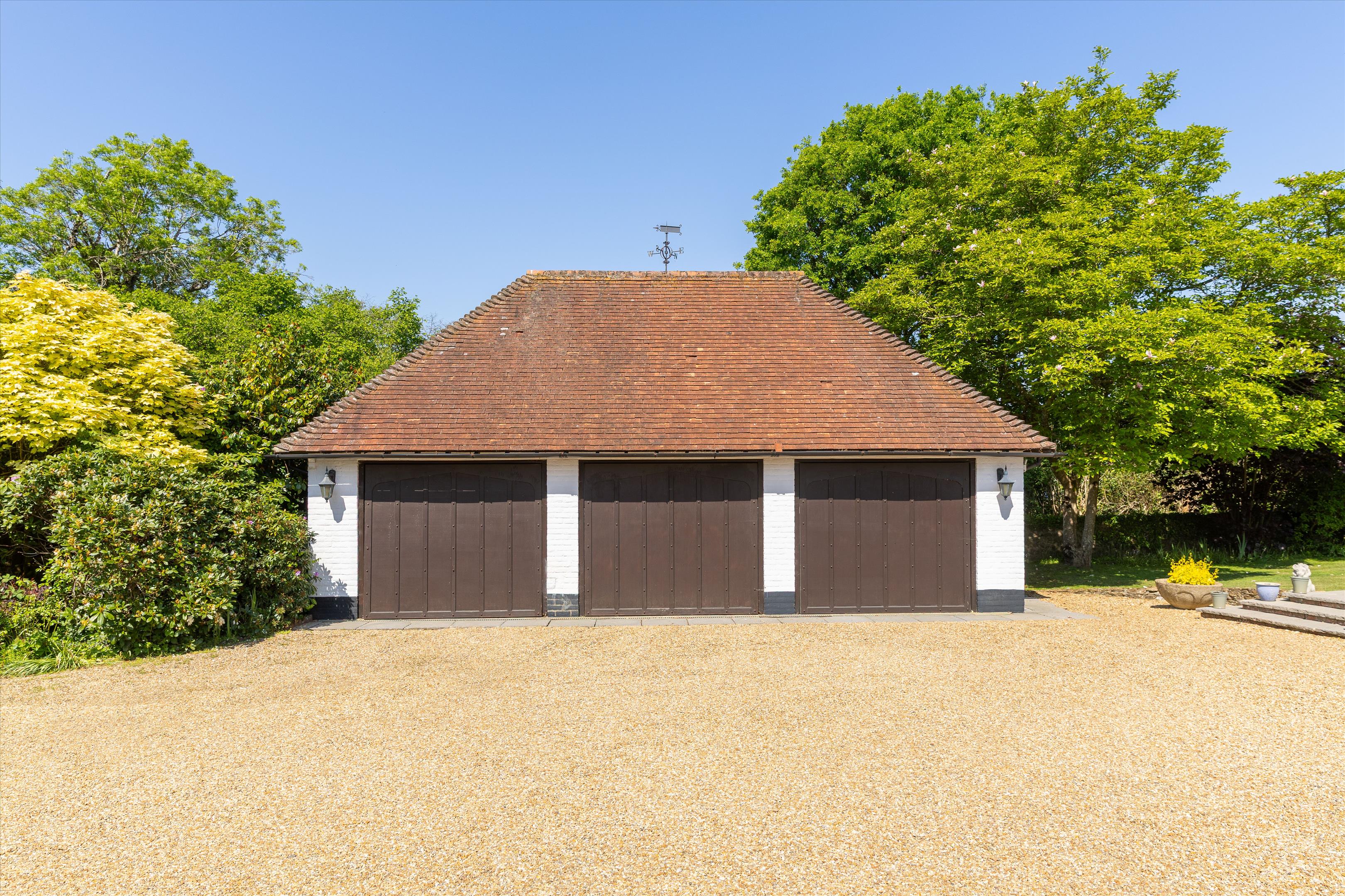 Green Cross Lane, Churt, Farnham, Surrey GU10 2ND