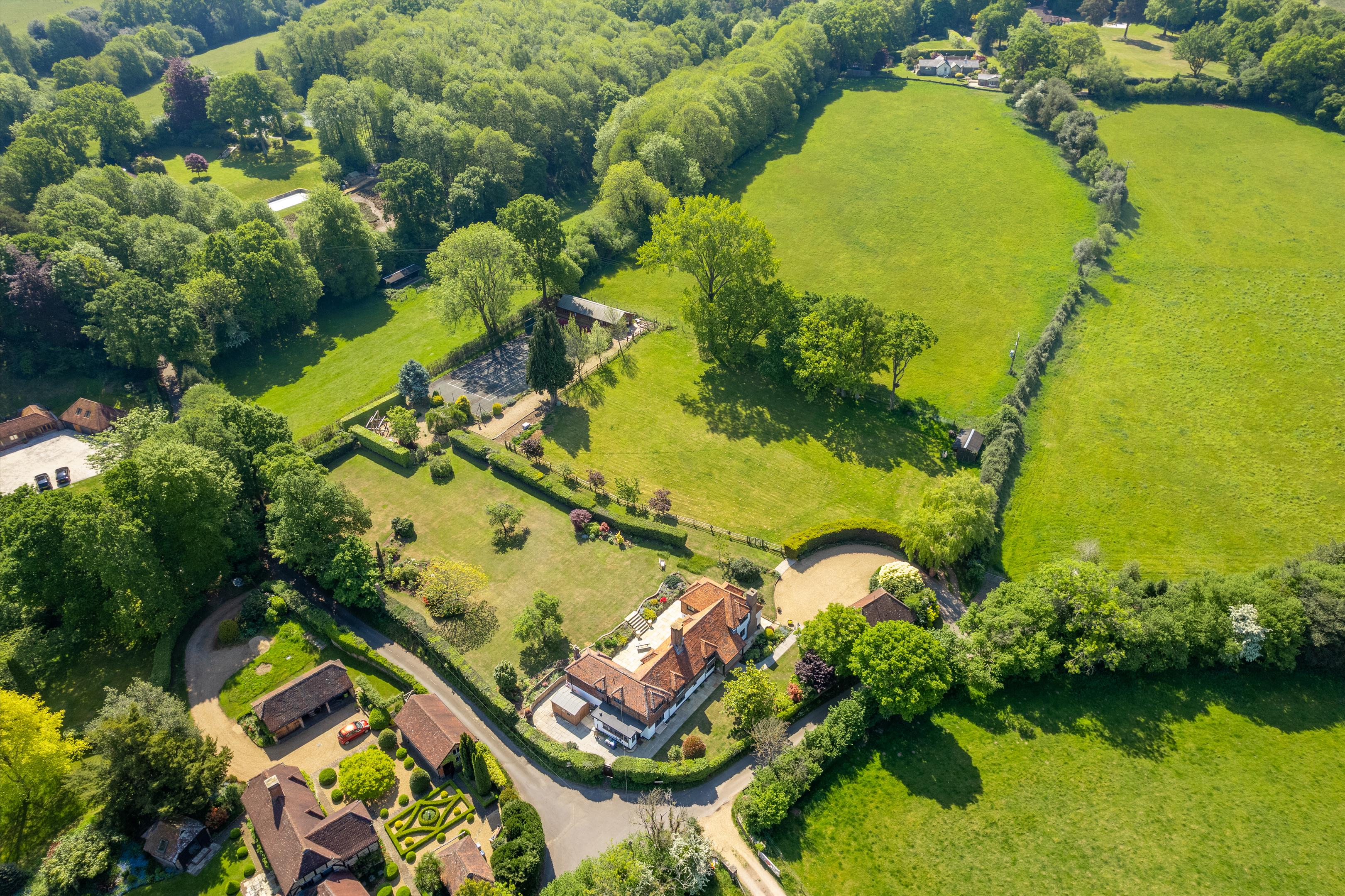 Green Cross Lane, Churt, Farnham, Surrey GU10 2ND