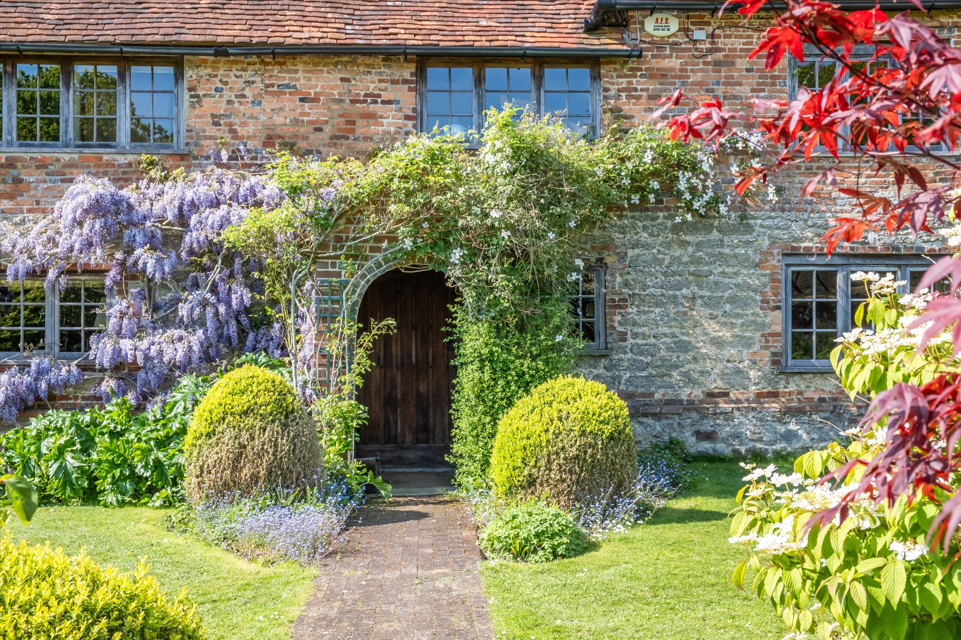 Blackhouse Lane, Fox Hill, Petworth, West Sussex, GU28