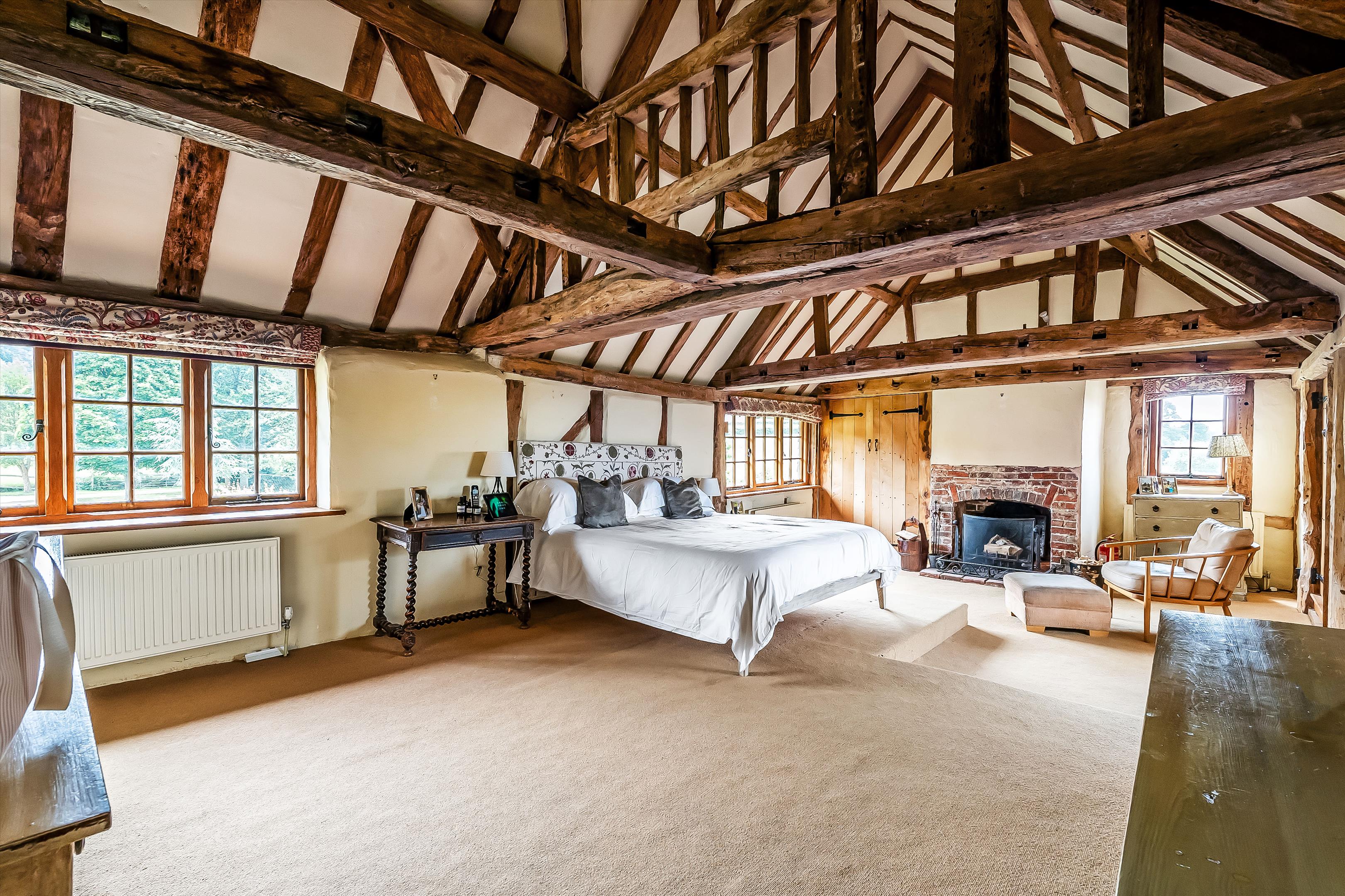 Blackhouse Lane, Fox Hill, Petworth, West Sussex, GU28