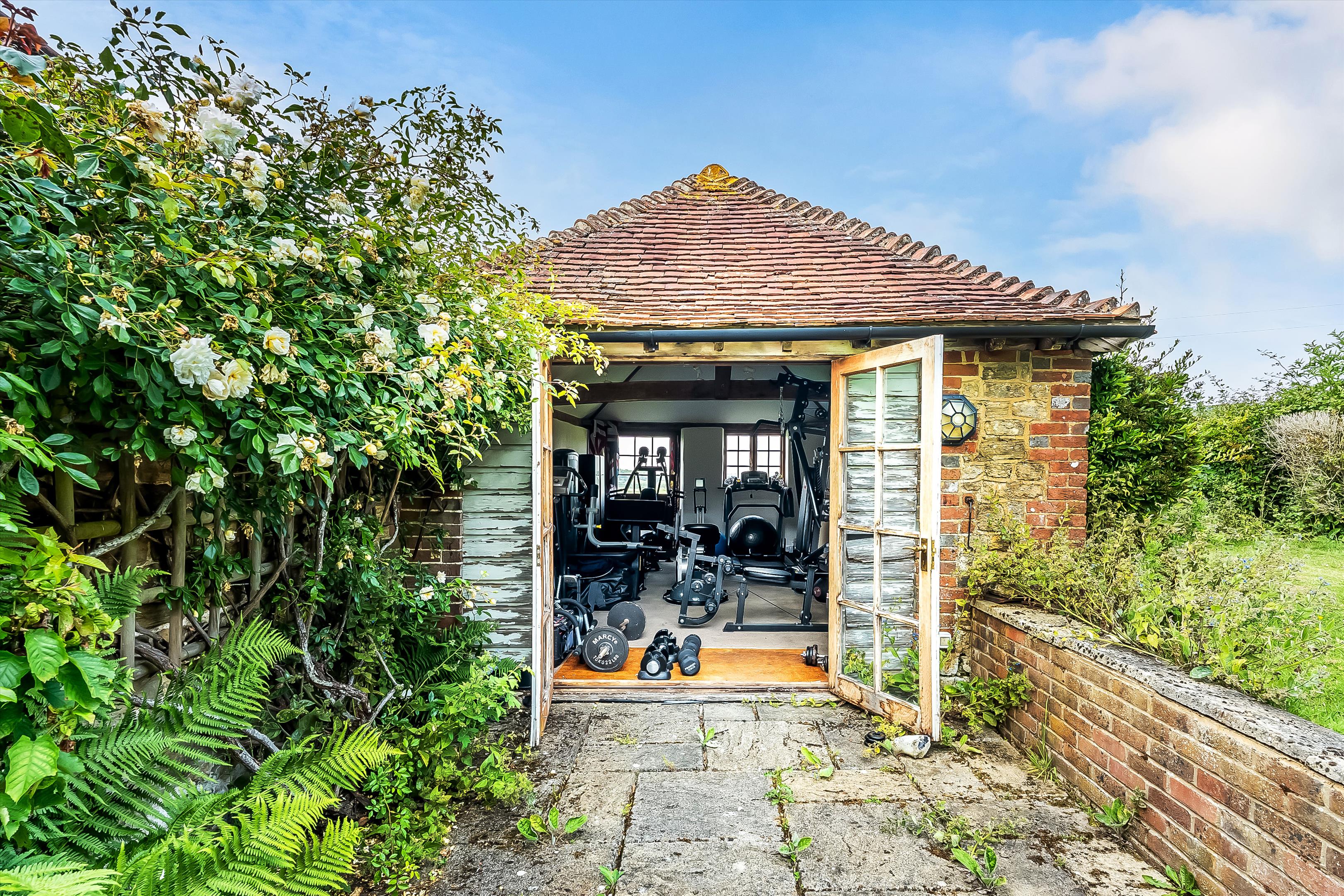 Blackhouse Lane, Fox Hill, Petworth, West Sussex, GU28