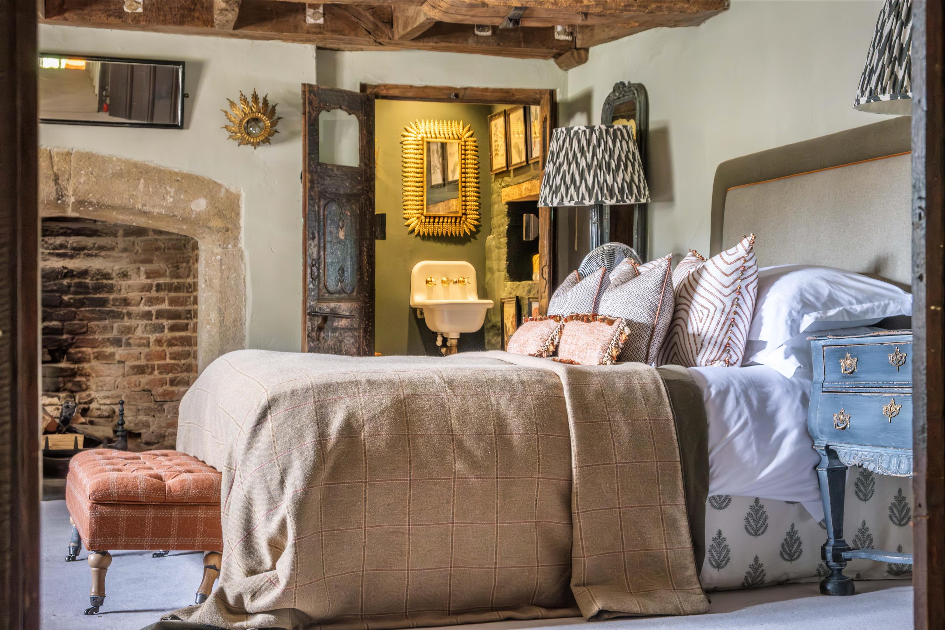 London Road, Pulborough, West Sussex, RH20