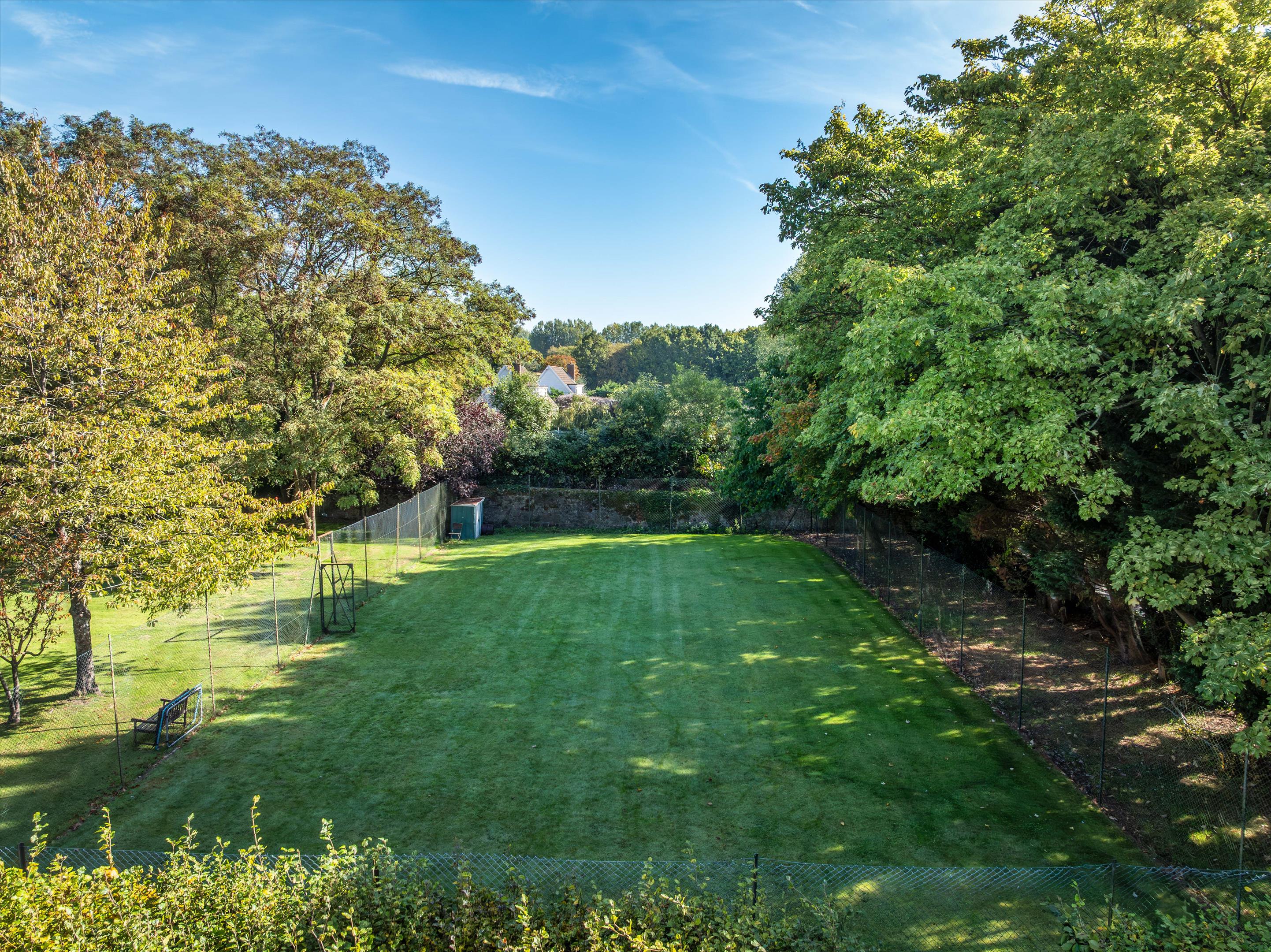 London Road, Pulborough, West Sussex, RH20