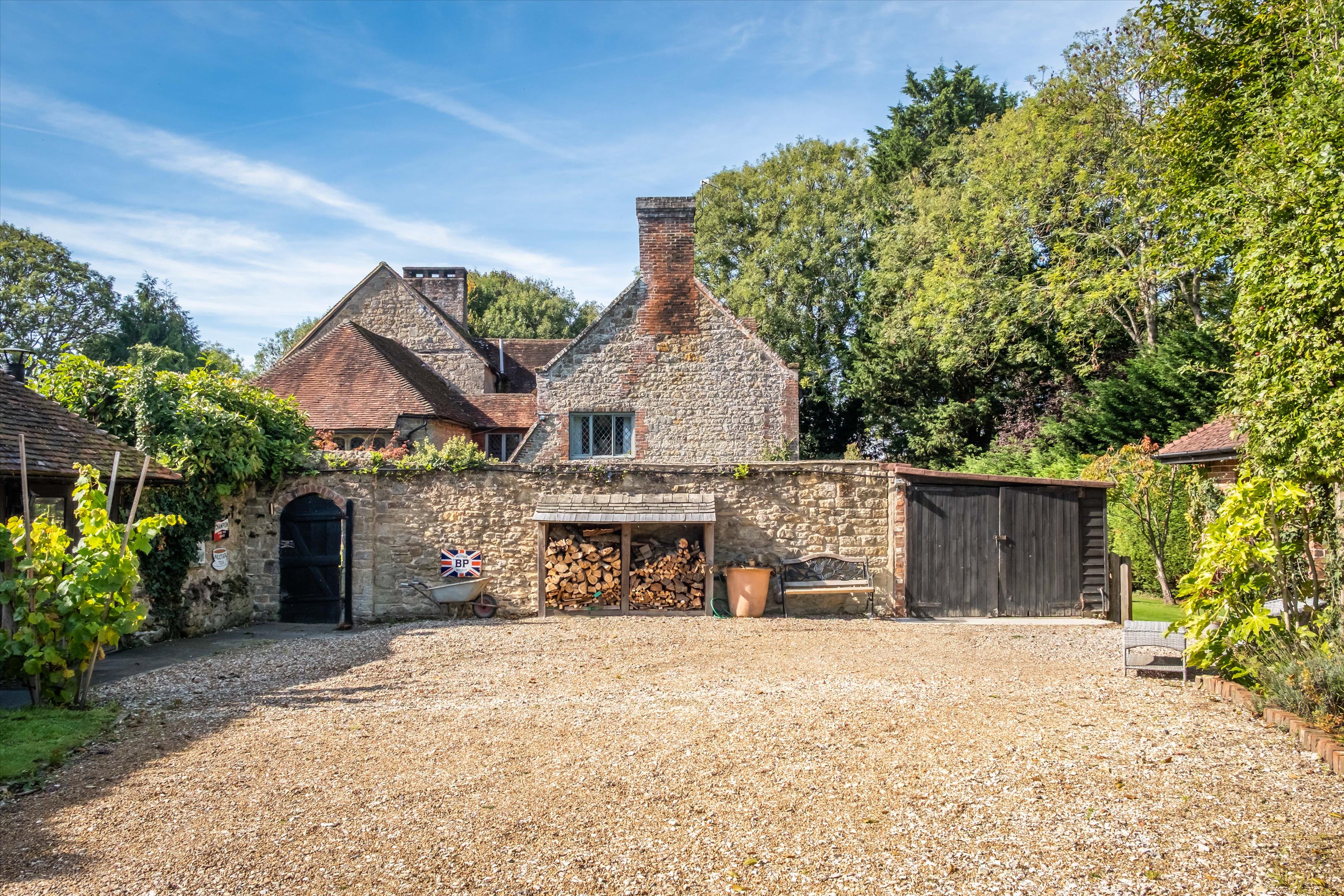 London Road, Pulborough, West Sussex, RH20