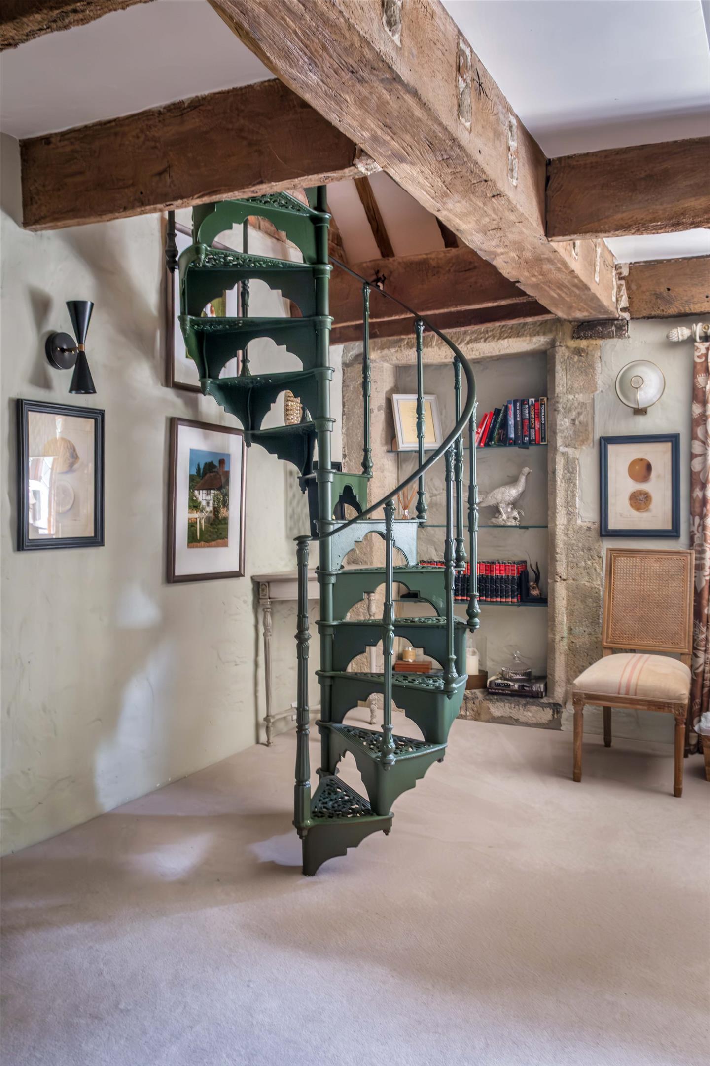 London Road, Pulborough, West Sussex, RH20
