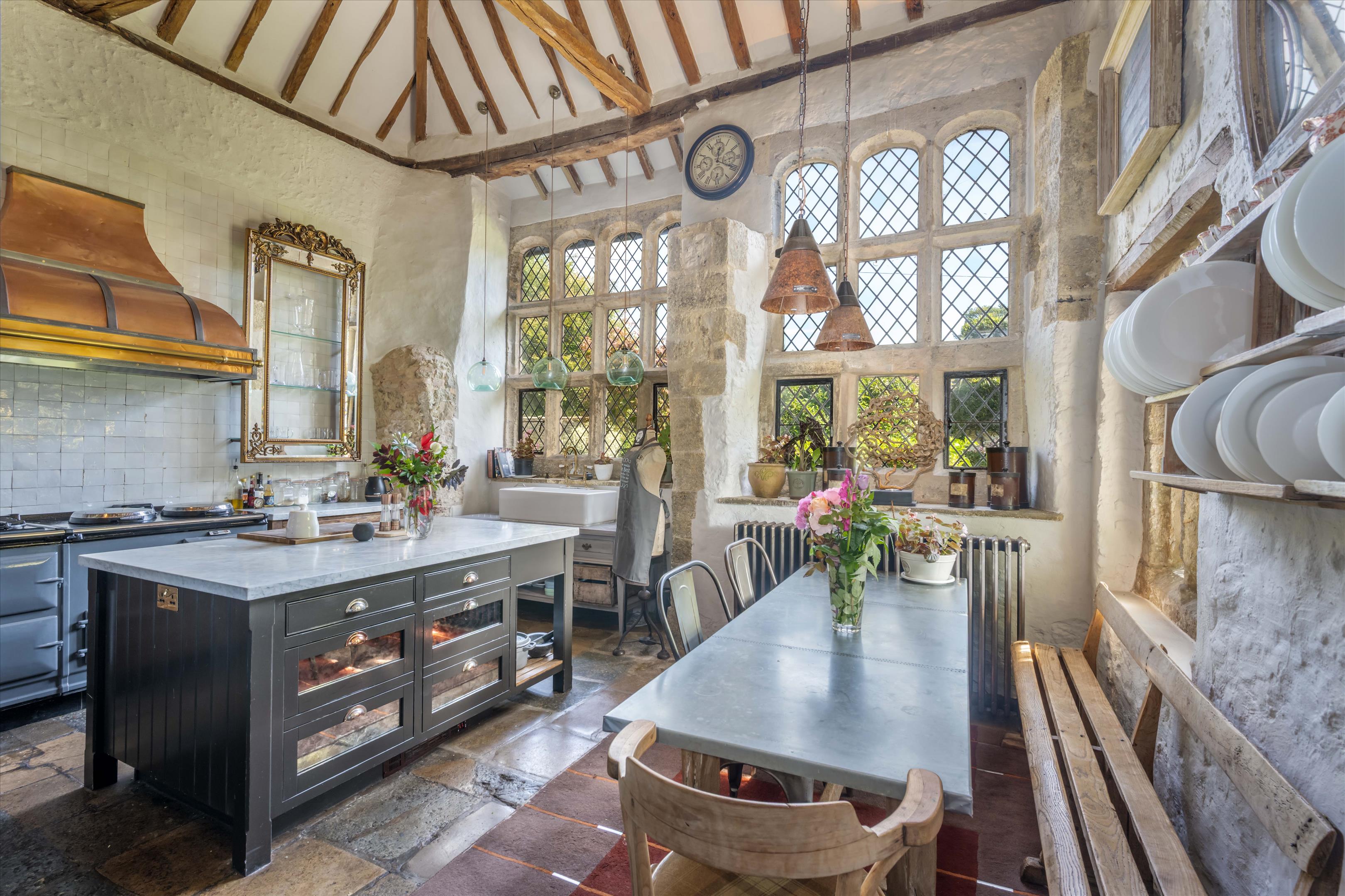 London Road, Pulborough, West Sussex, RH20