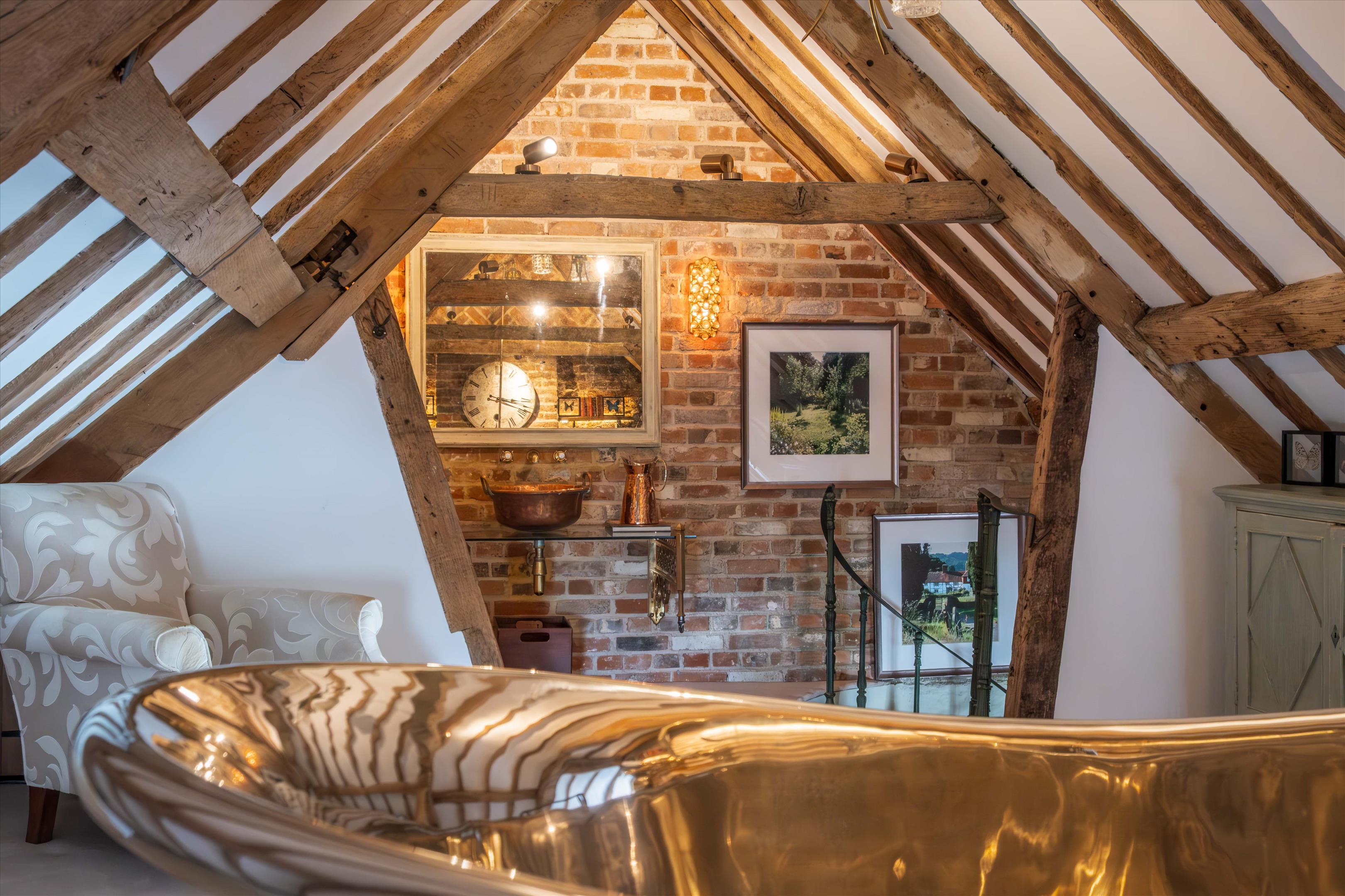 London Road, Pulborough, West Sussex, RH20